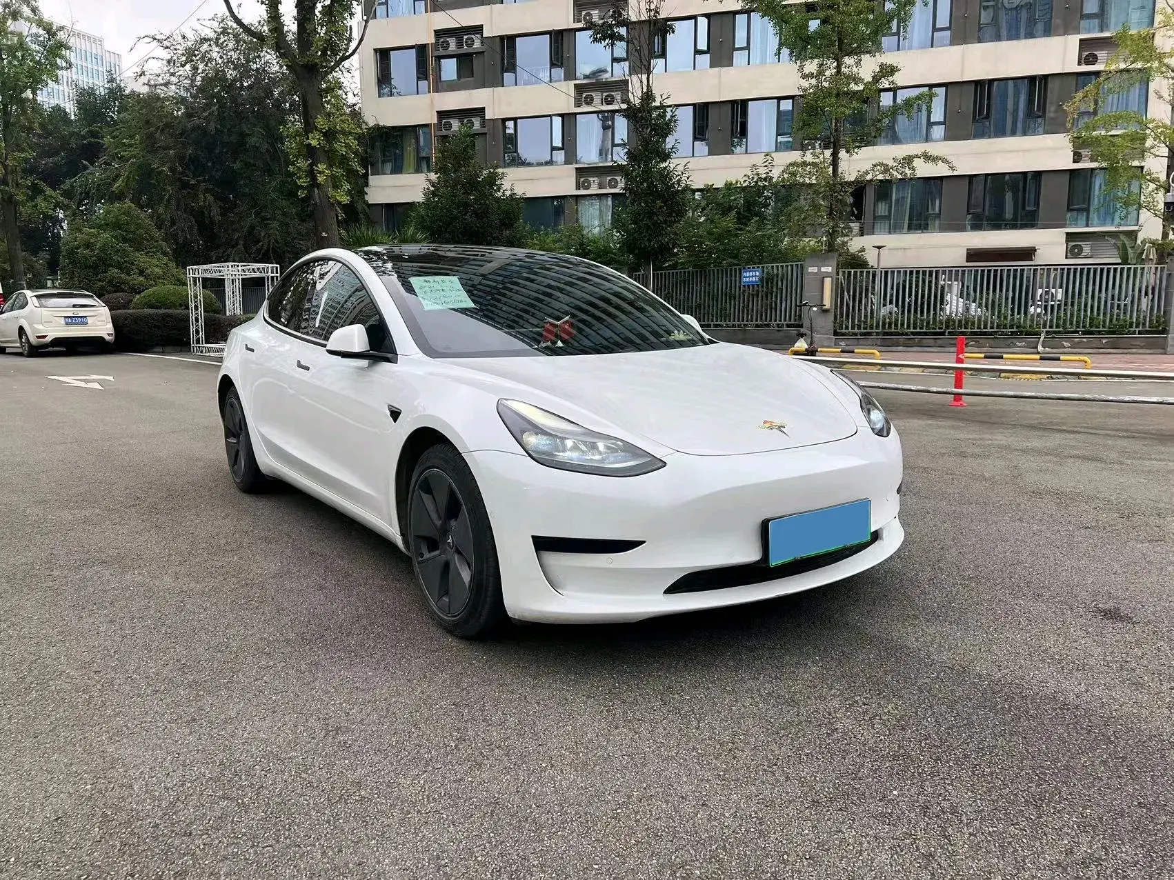 2021 TESLA MODEL thumbnail 3