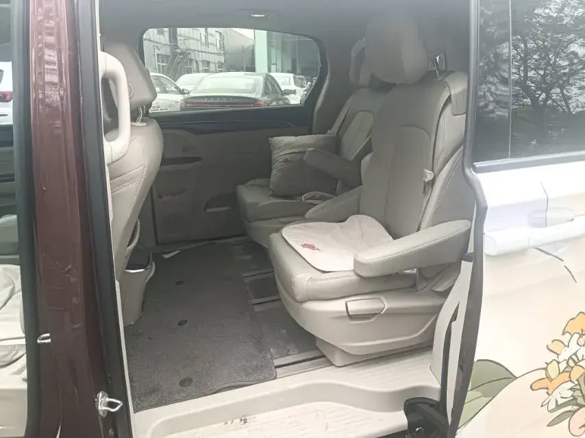 2022 BUICK GL8 thumbnail 3