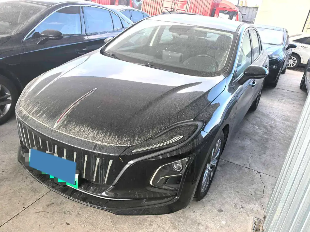 2023 HONGQI E-QM5 view 1