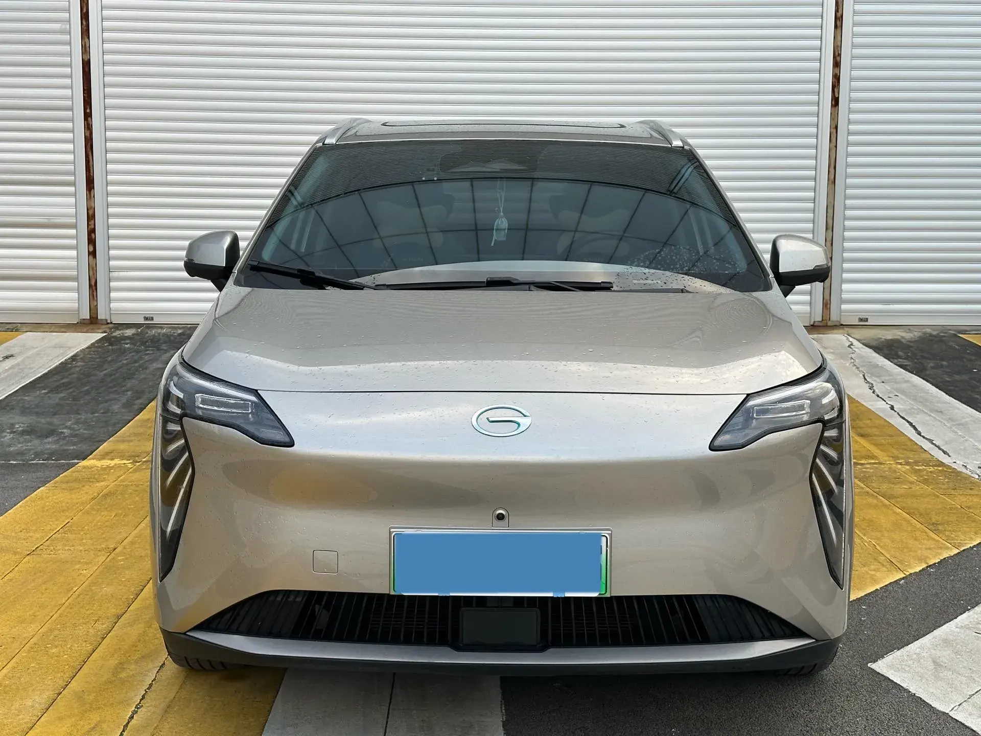 2023 AION Y thumbnail 2