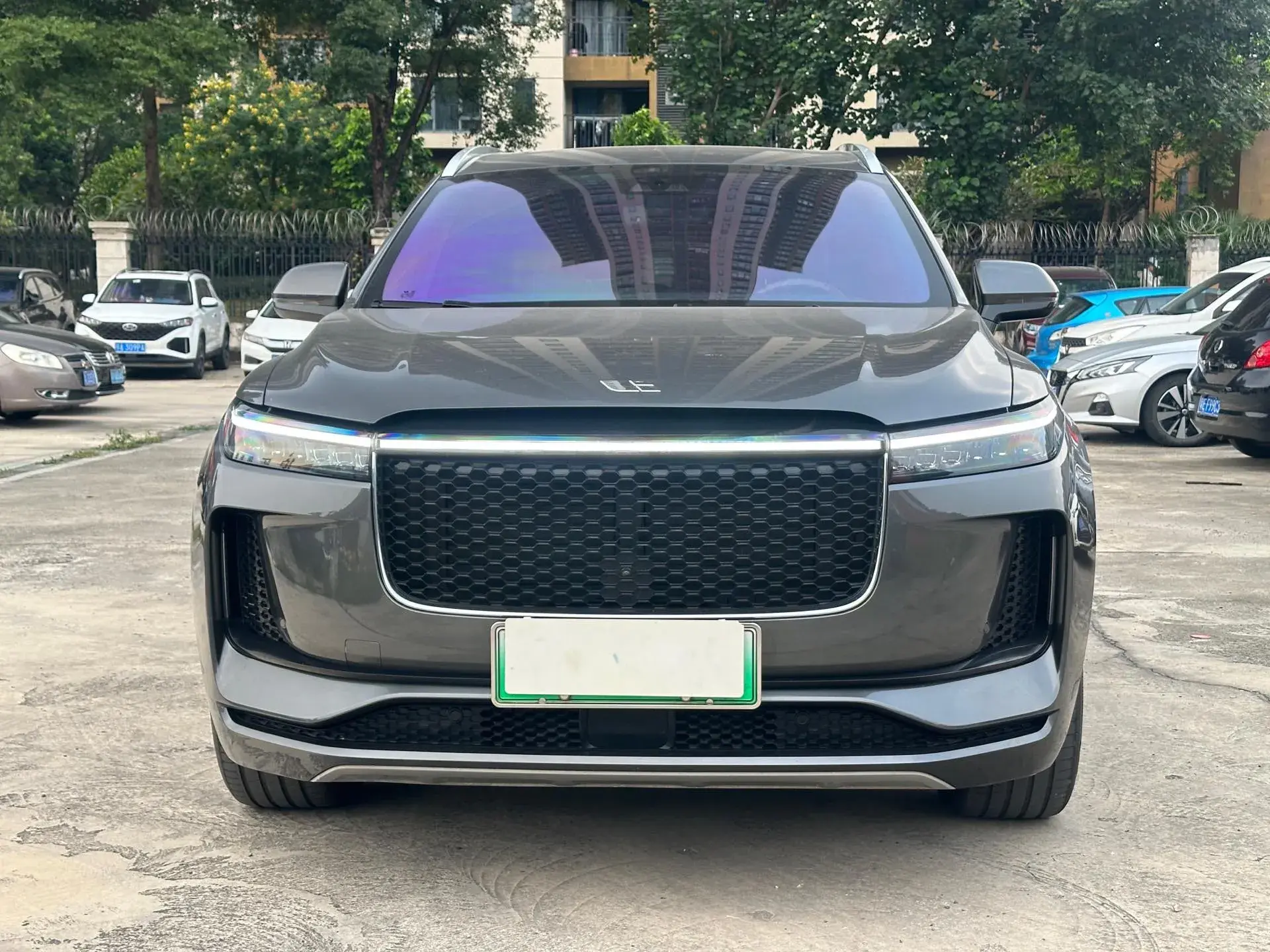 2020 LI ONE thumbnail 2