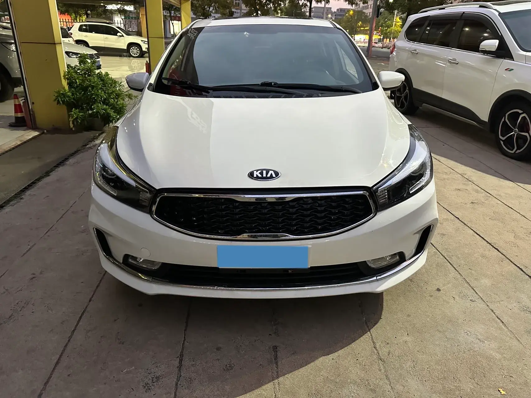 2017 KIA K3 thumbnail 2