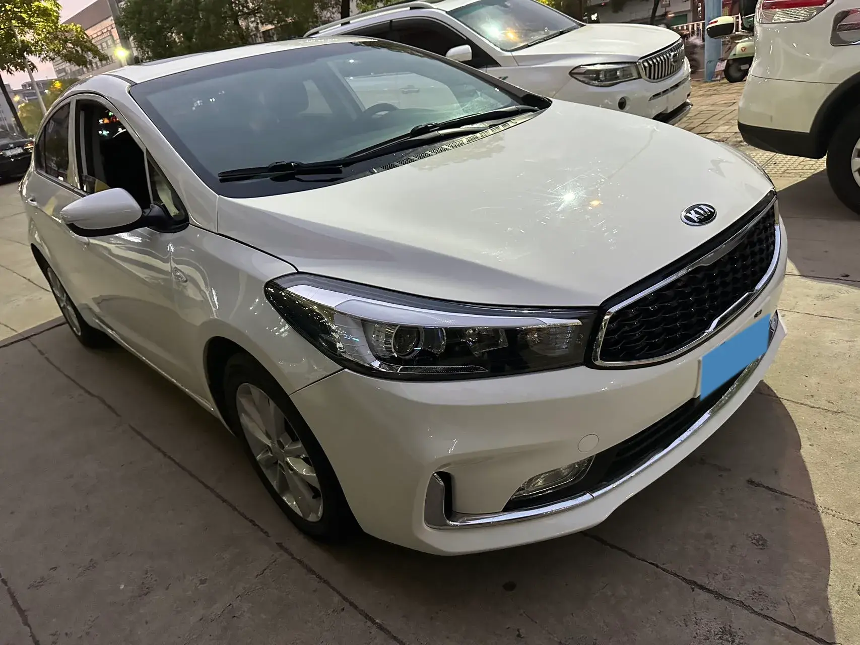 2017 KIA K3 thumbnail 3