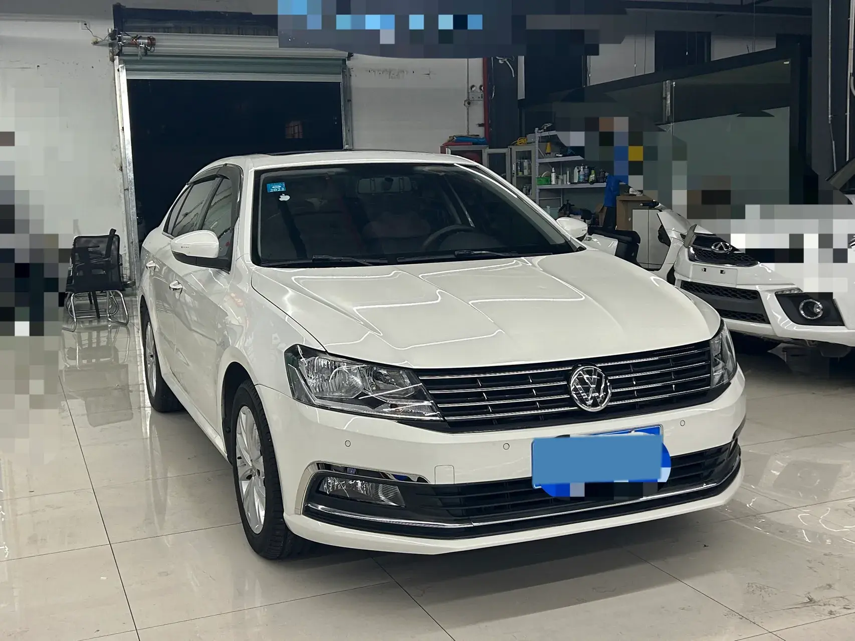 2017 VOLKSWAGEN LAVIDA thumbnail 3