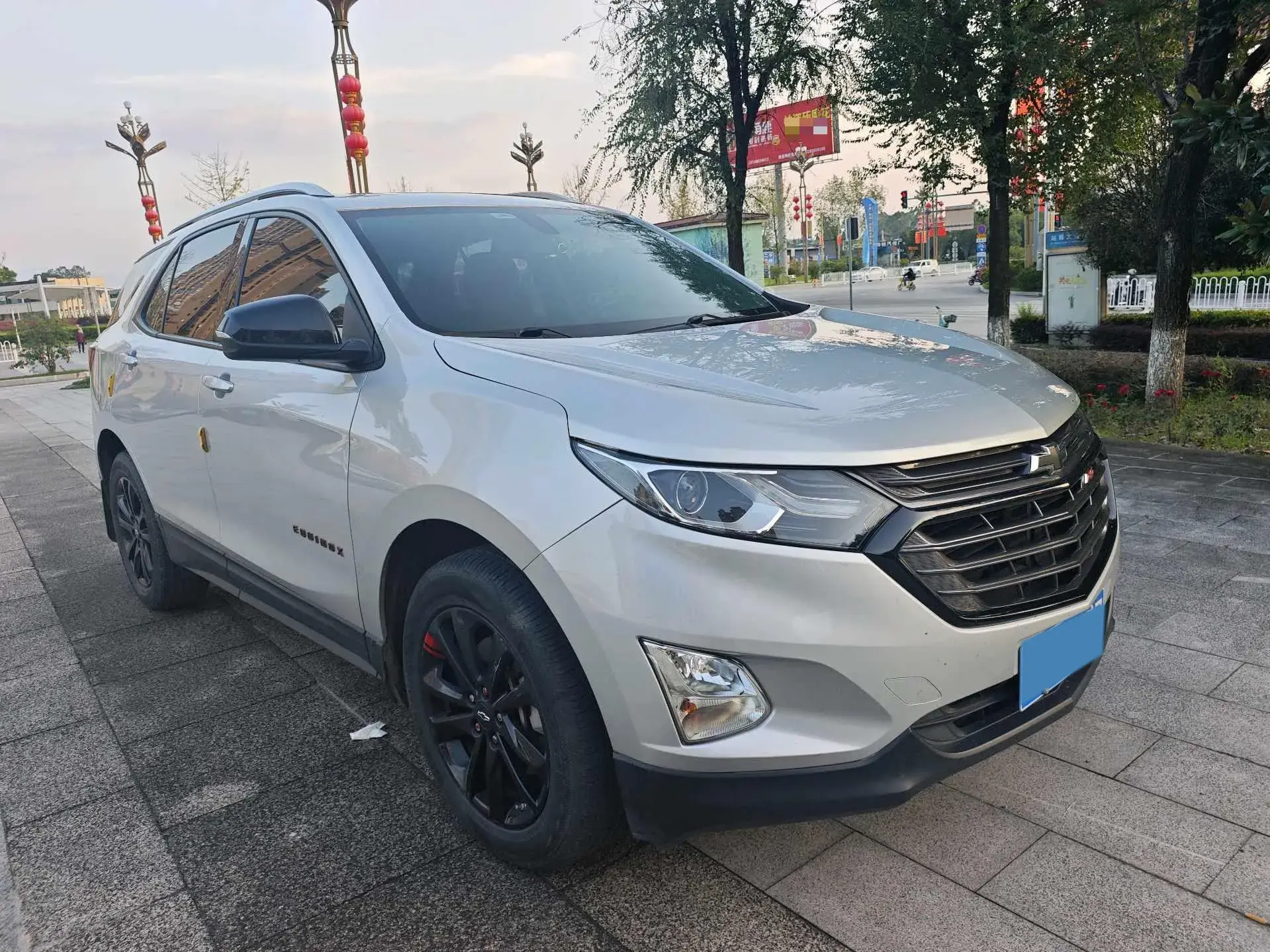 2019 CHEVROLET EQUINOX thumbnail 3