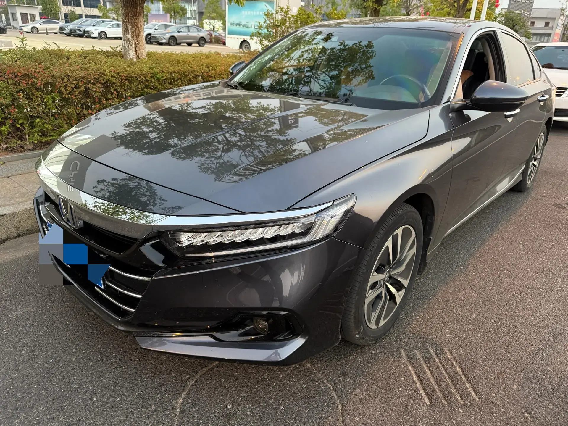 2022 HONDA ACCORD view 1