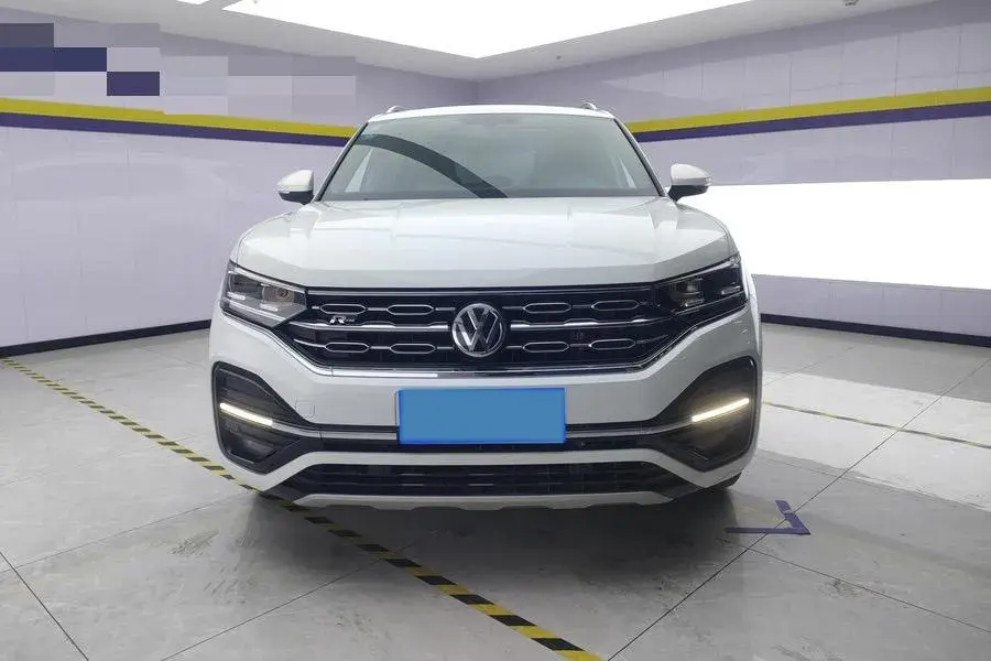 2019 VOLKSWAGEN TAYRON thumbnail 3