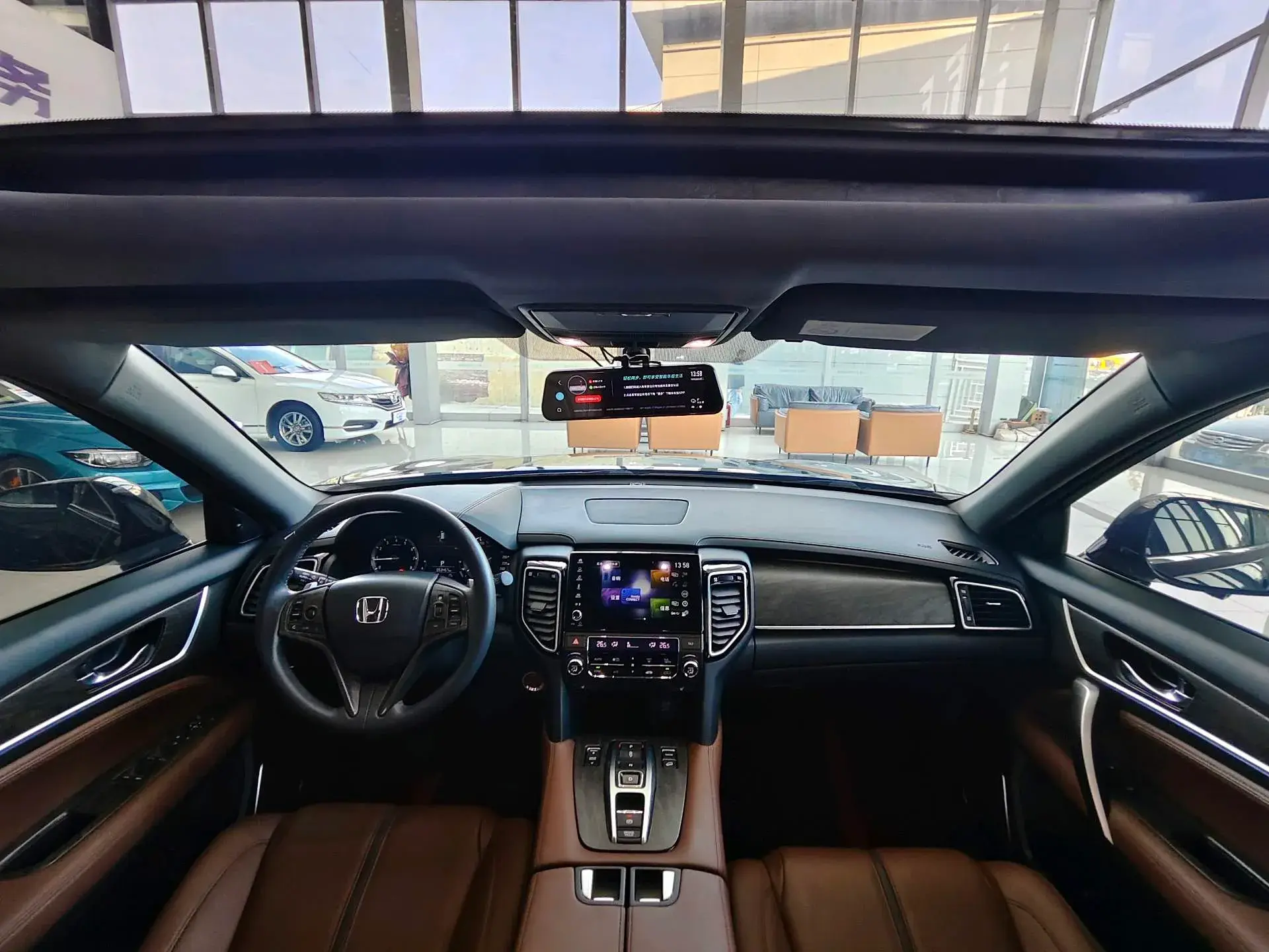 2020 HONDA UR-V thumbnail 4