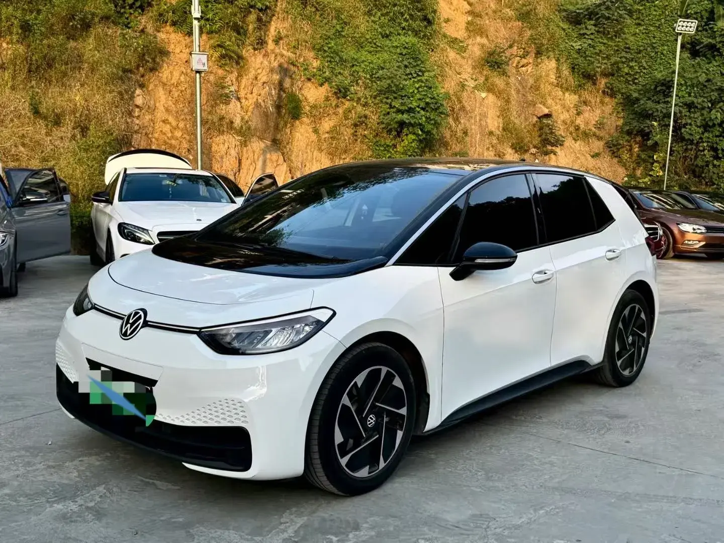 2024 VOLKSWAGEN ID.3 view 1