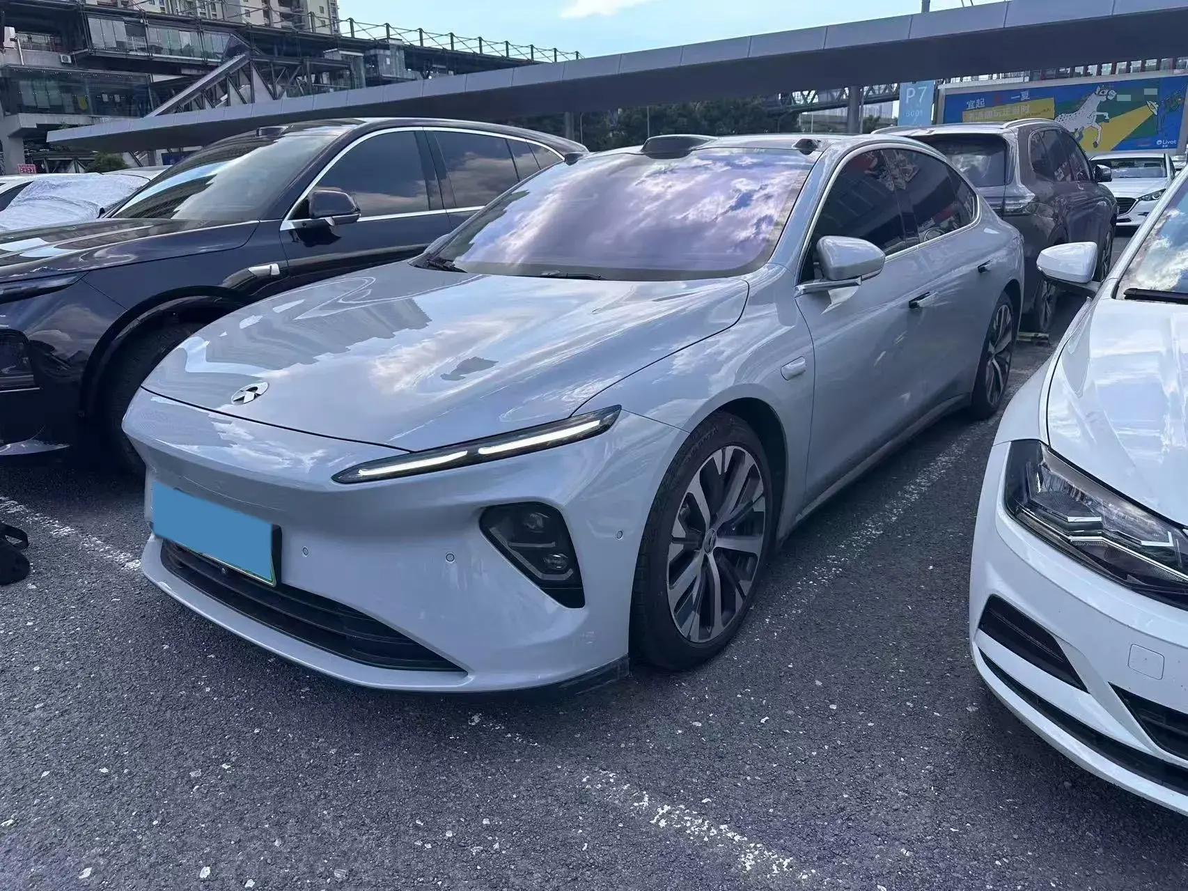 2021 VOLKSWAGEN ID.6 view 1