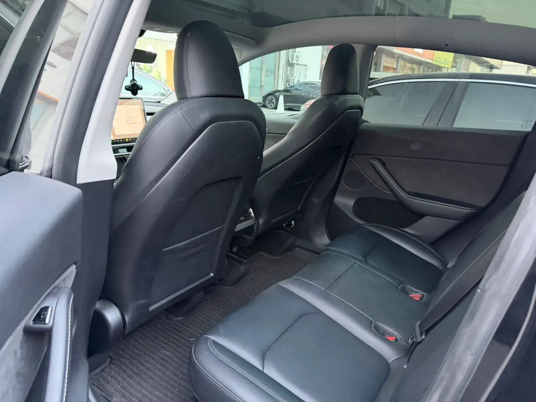 2023 TESLA MODEL thumbnail 3