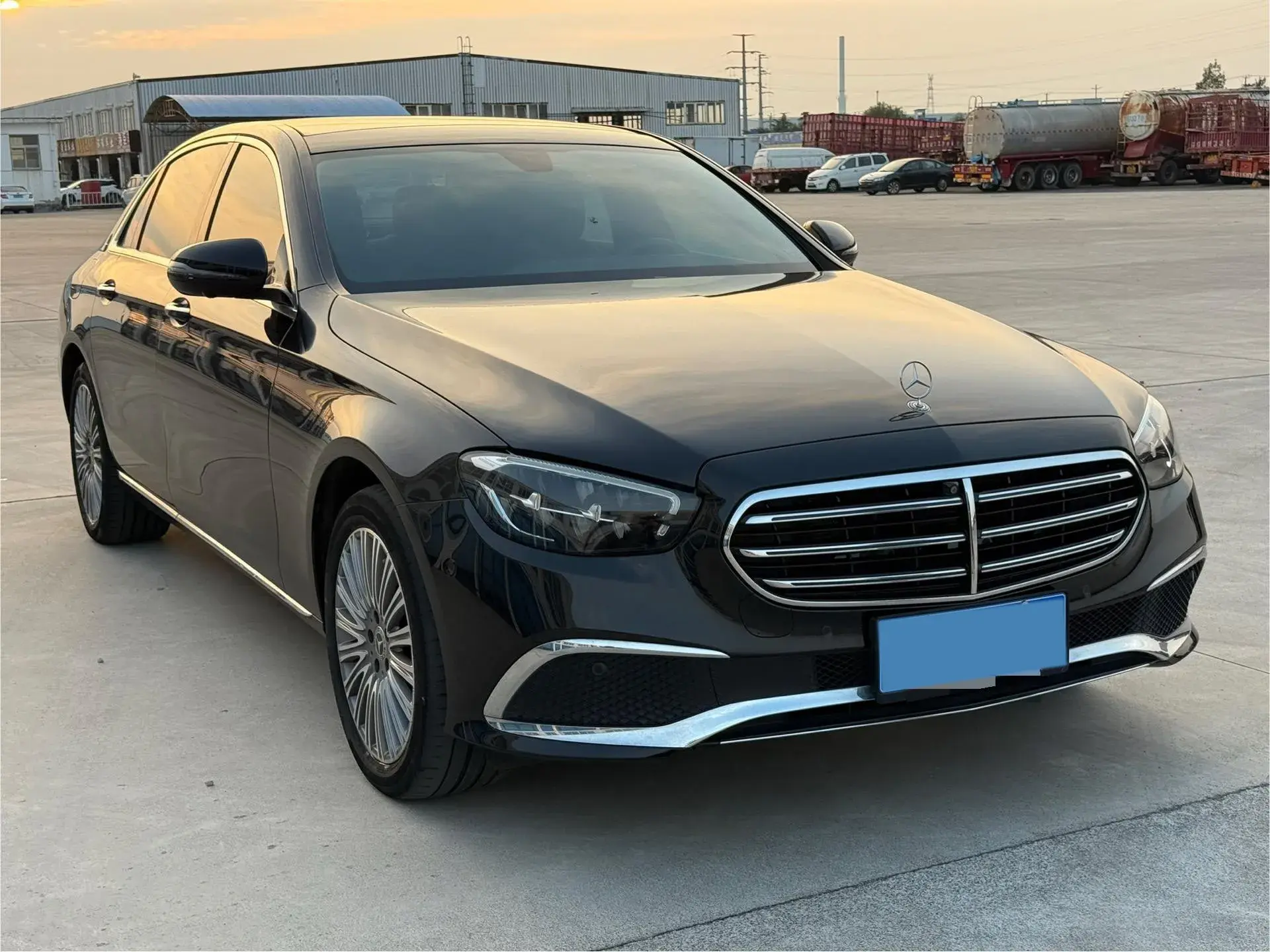 2023 MERCEDES-BENZ E thumbnail 3