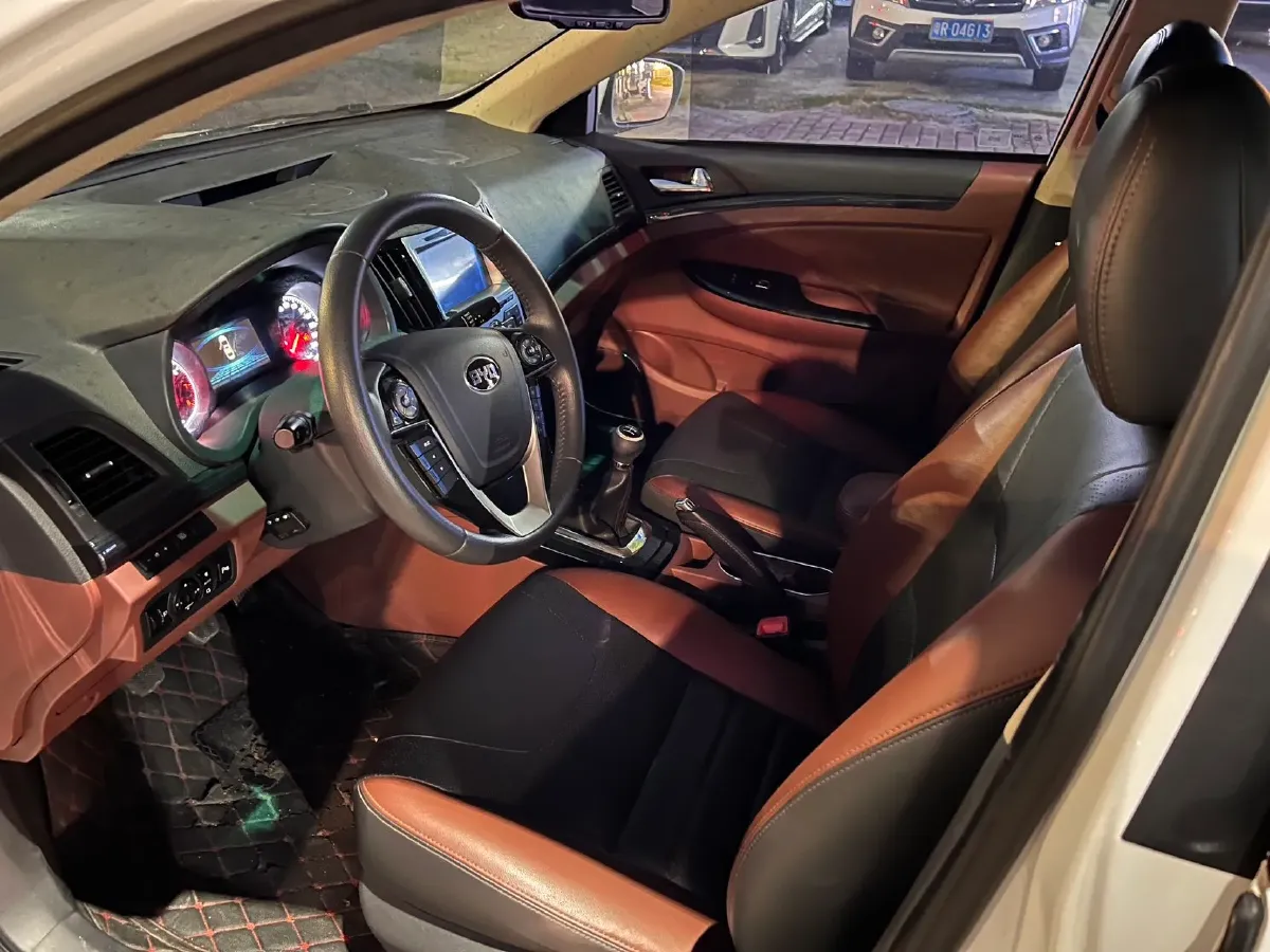 2016 BYD SuRui 1.5L 109HP L4 5MT,autocango,china used car exporter,china ev exporter,chinese used car exporter,chinese used ev exporter