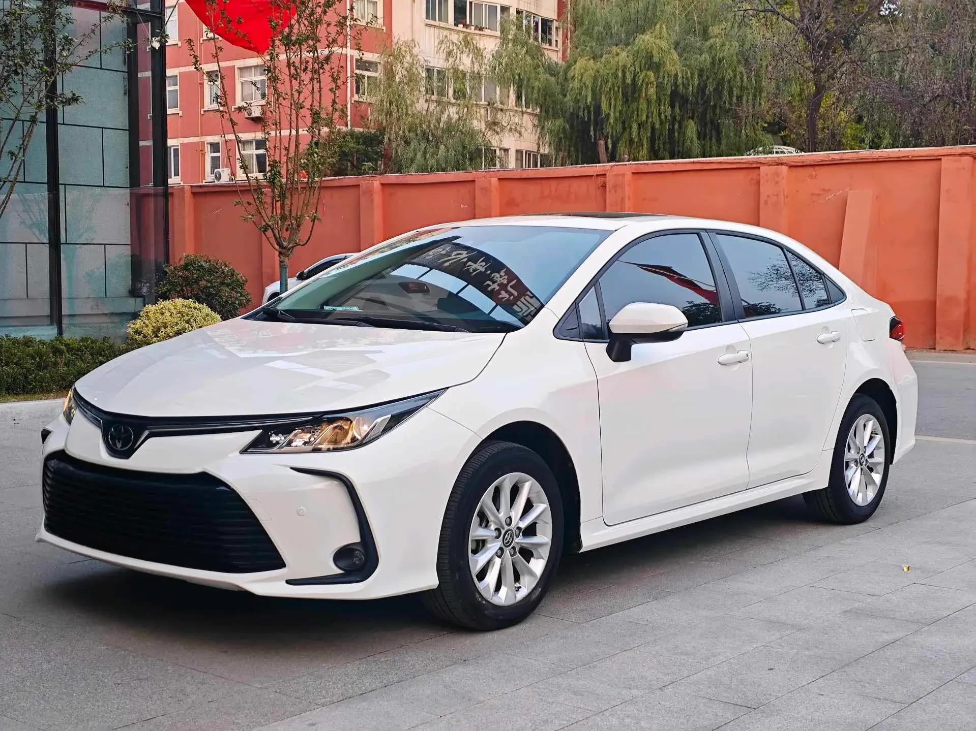 2021 TOYOTA COROLLA view 1