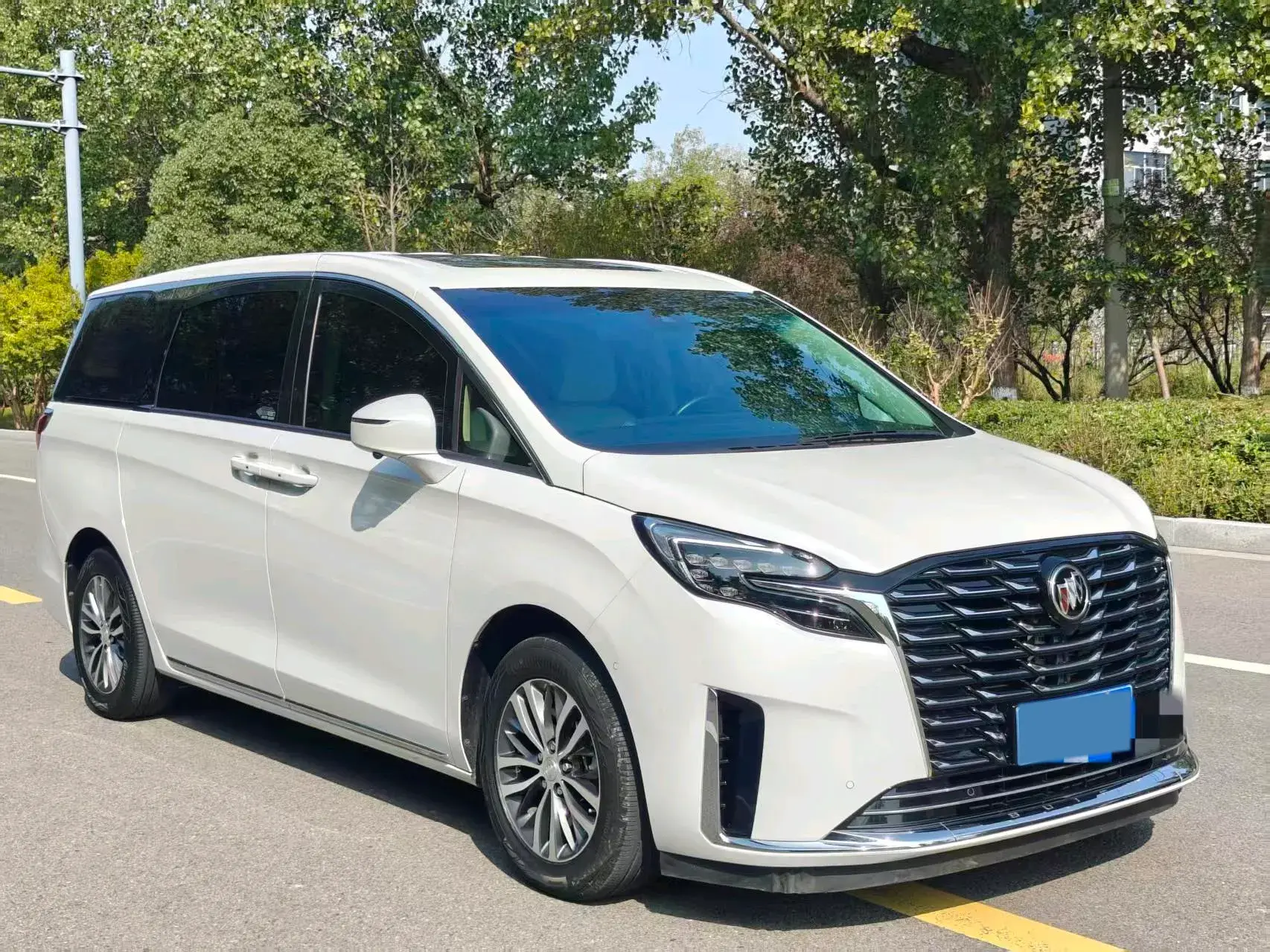 2023 BUICK GL8 thumbnail 3