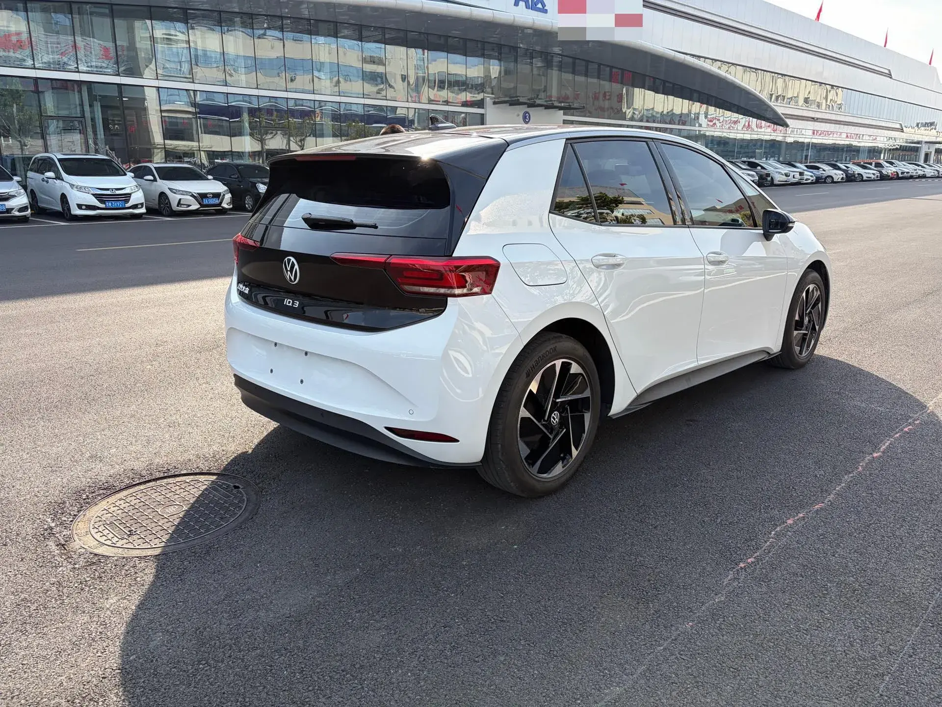 2024 VOLKSWAGEN ID.3 thumbnail 4