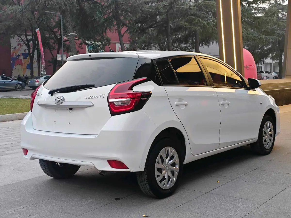 2021 Toyota Vios FS 1.5L 110HP L4 5MT,autocango,china used car exporter,china ev exporter,chinese used car exporter,chinese used ev exporter