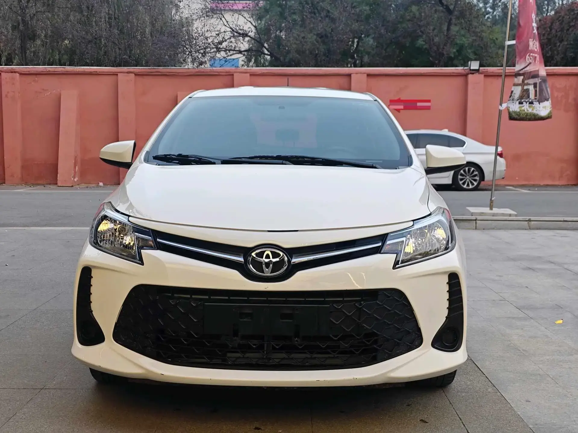 2021 TOYOTA VIOS thumbnail 3