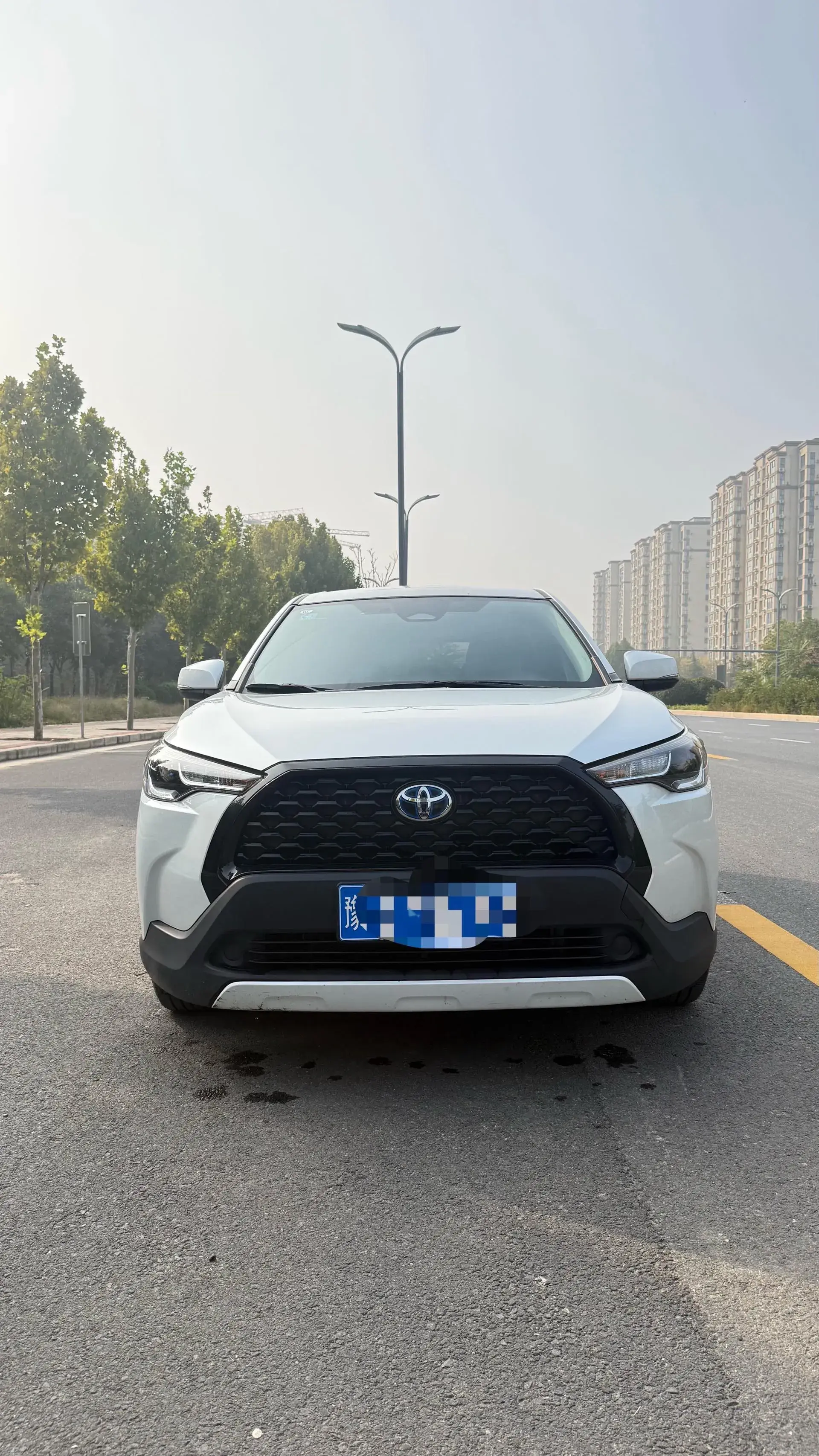 2023 TOYOTA COROLLA thumbnail 2