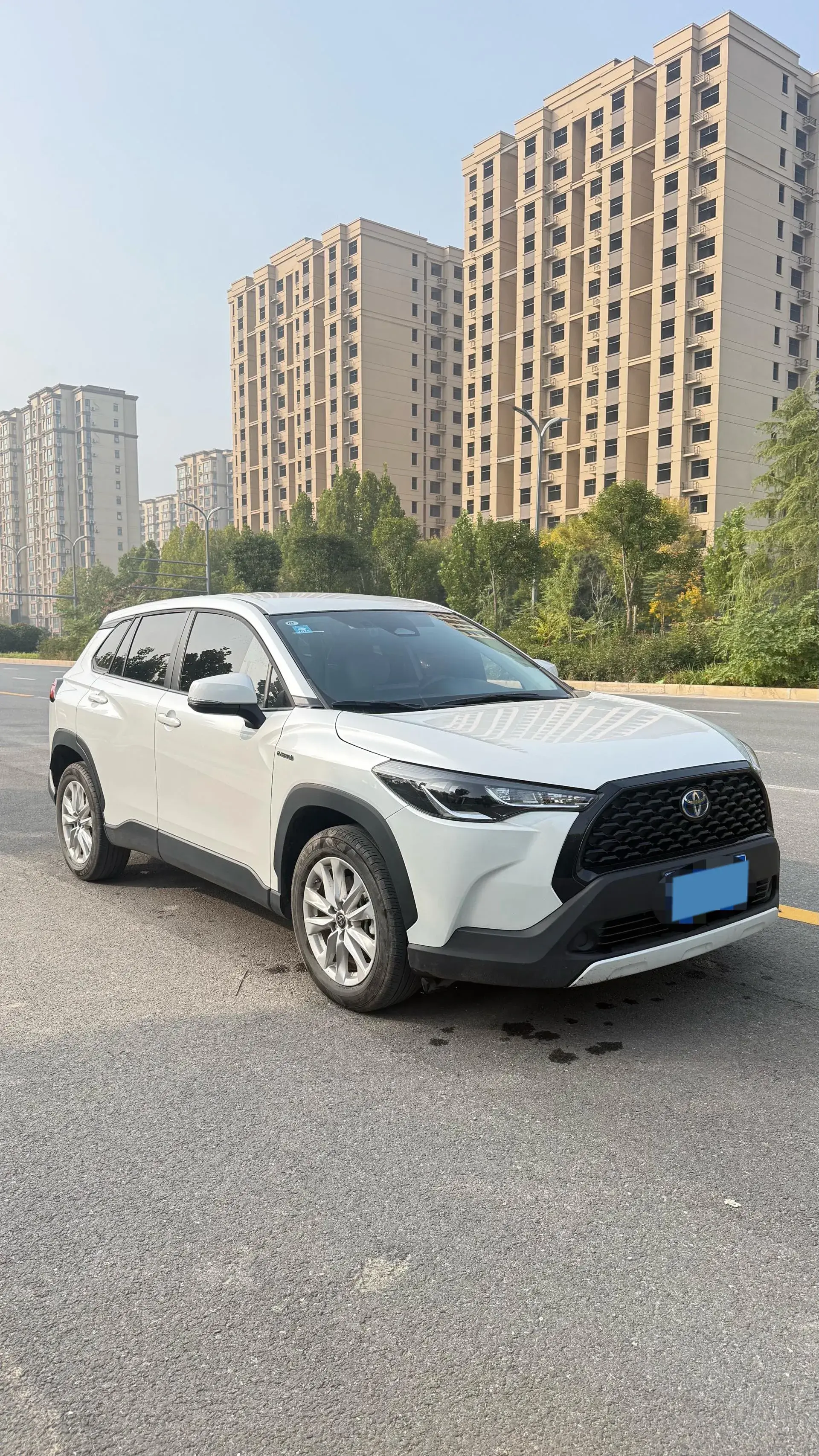 2023 TOYOTA COROLLA thumbnail 3