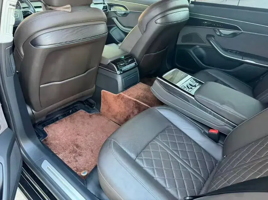 2024 AUDI A8 thumbnail 3