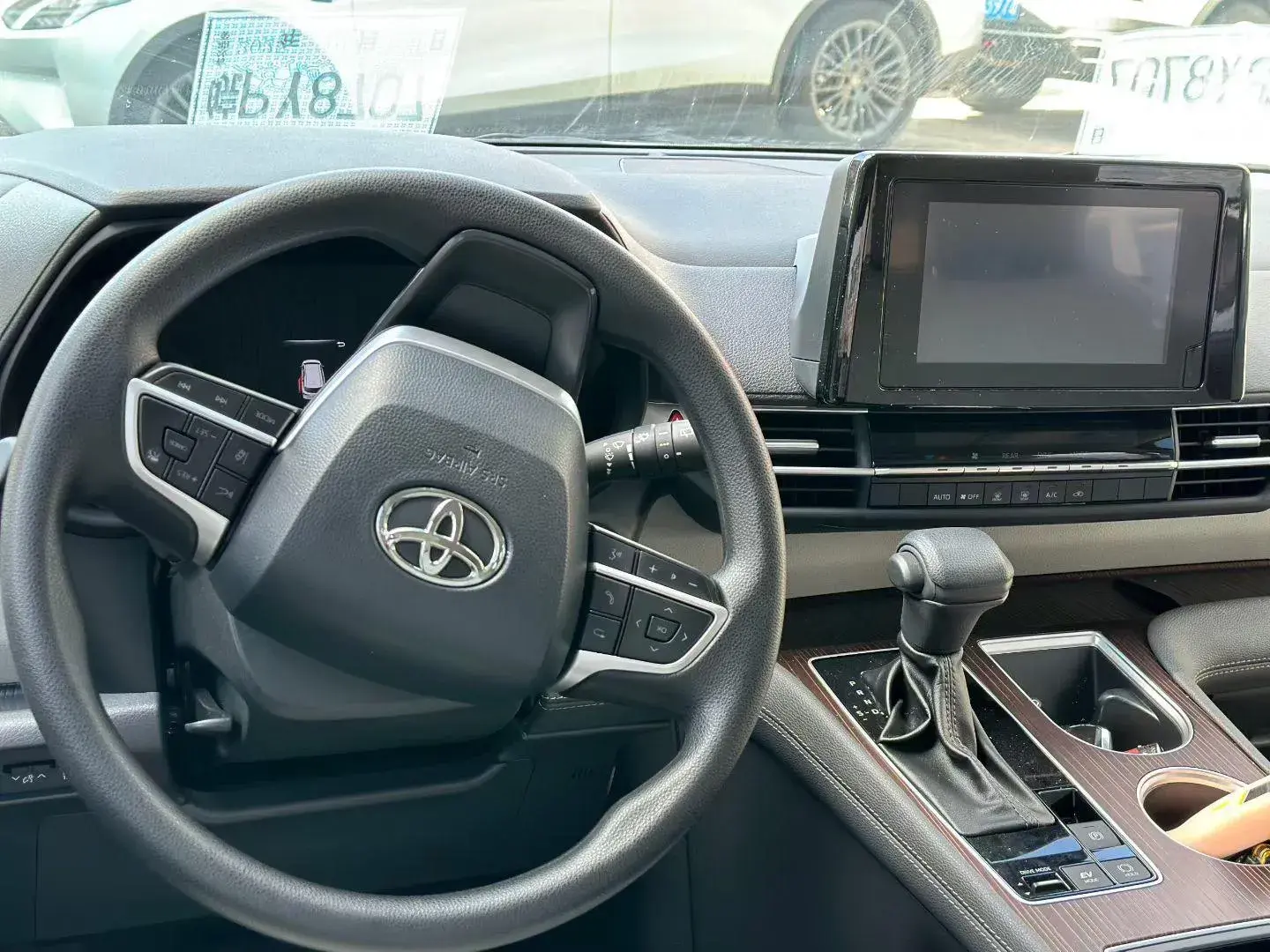 2021 TOYOTA SIENNA thumbnail 3