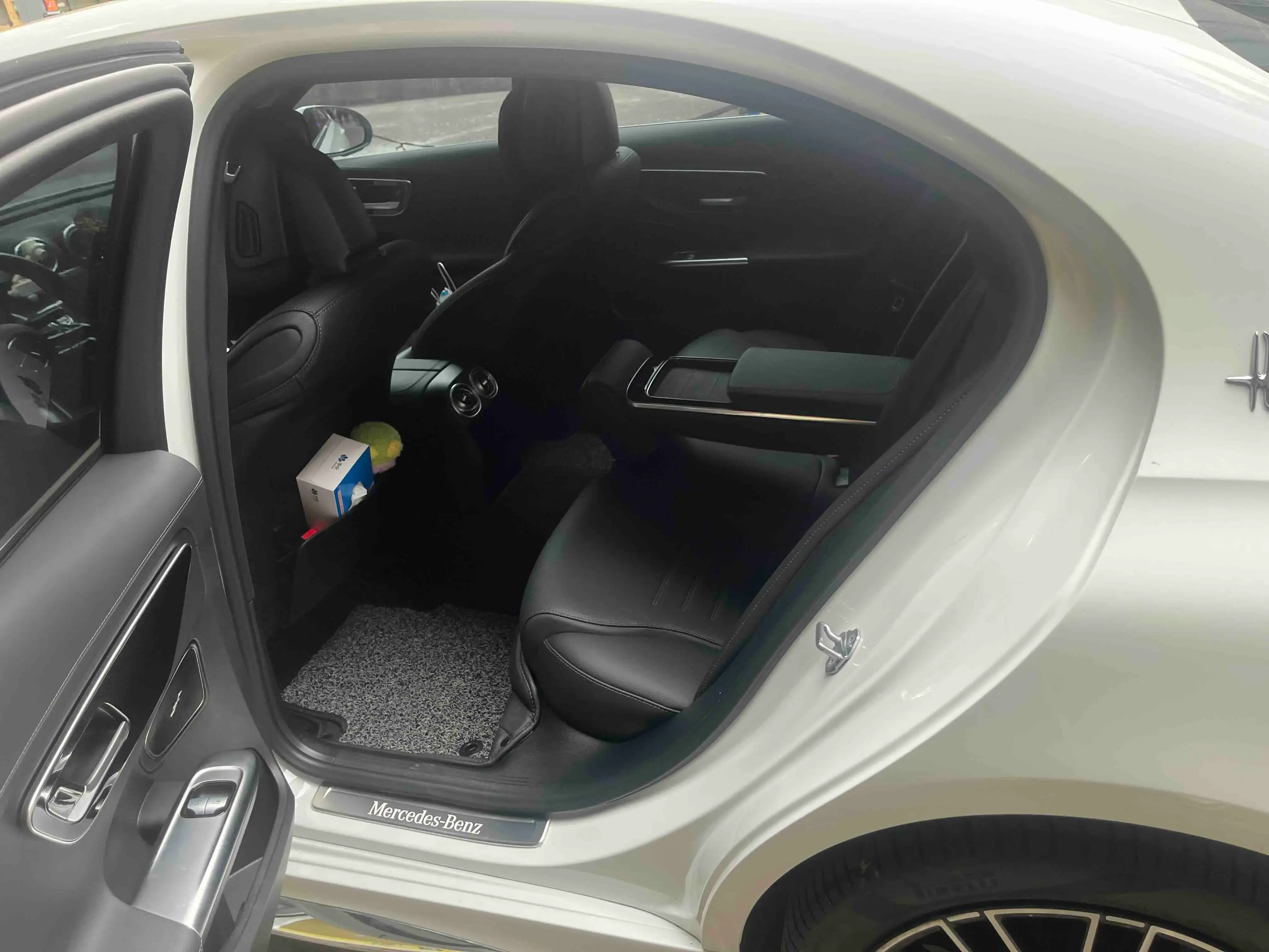 2023 MERCEDES-BENZ C thumbnail 4