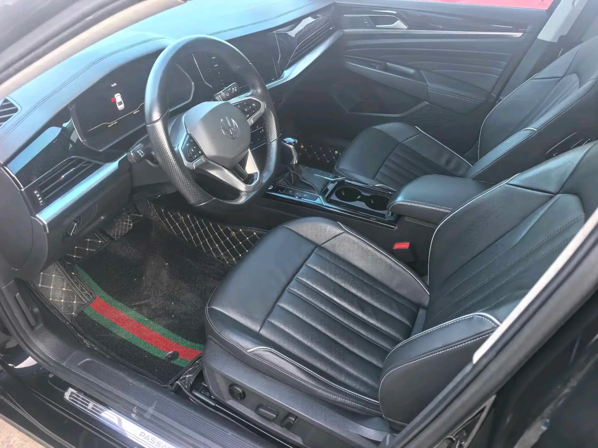 2022 VOLKSWAGEN PASSAT thumbnail 2