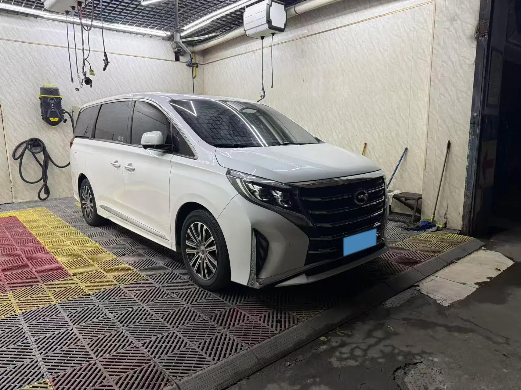 2021 GAC TRUMPCHI thumbnail 3
