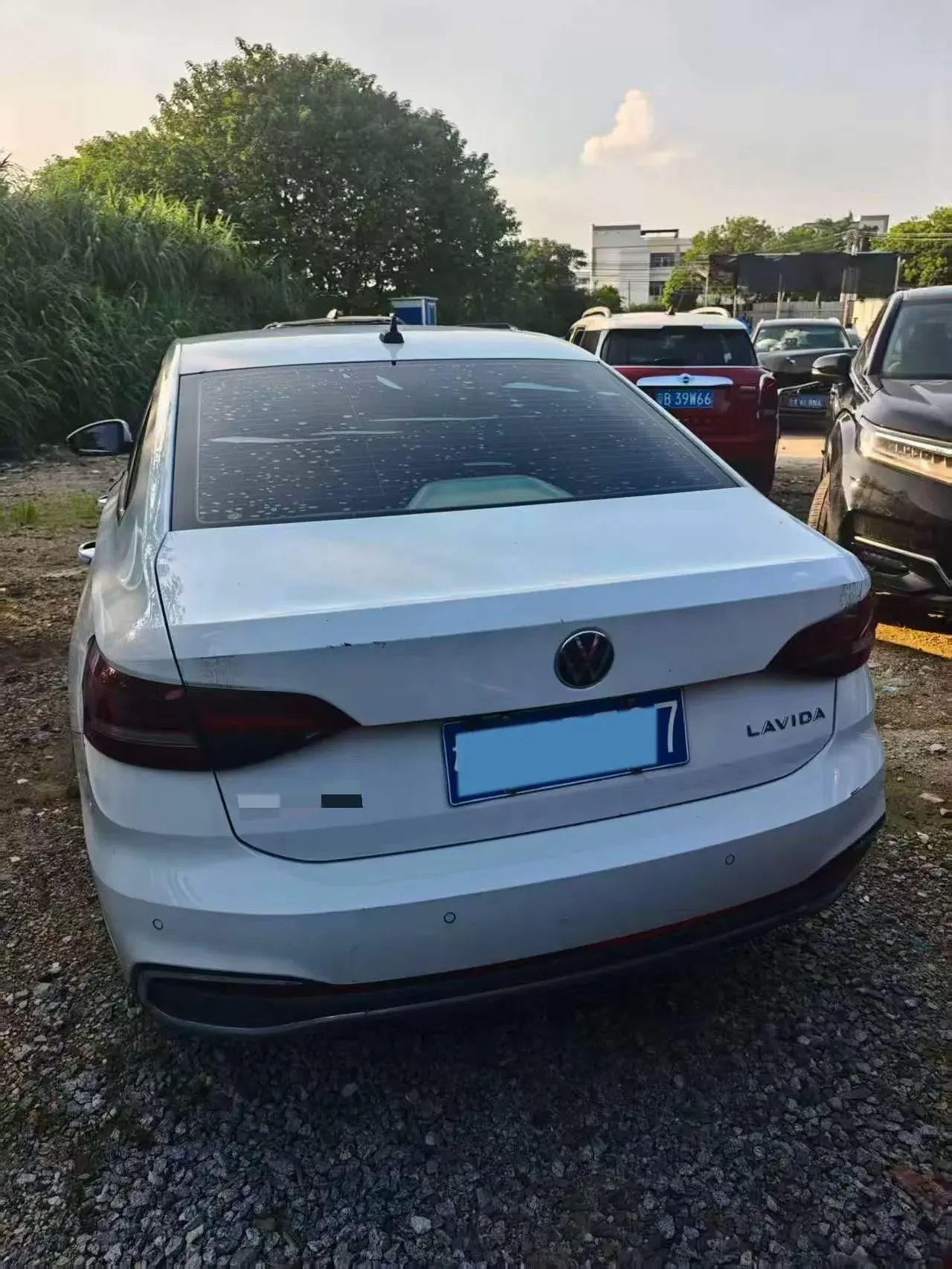 2023 VOLKSWAGEN LAVIDA thumbnail 3