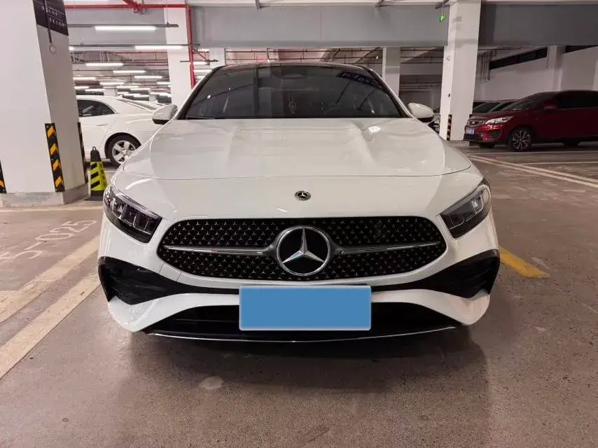 2023 MERCEDES-BENZ A thumbnail 2