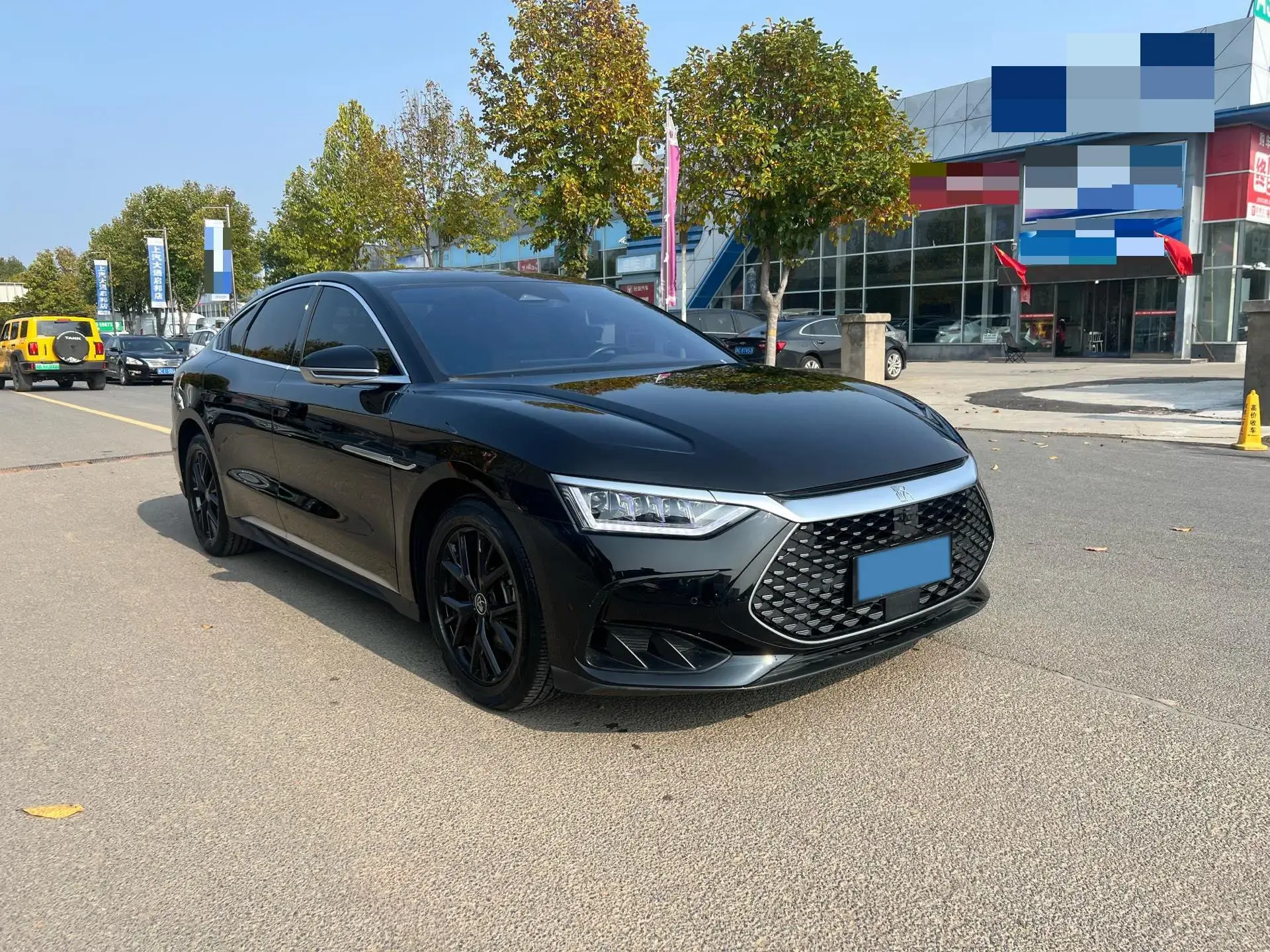 2023 BYD HAN thumbnail 3