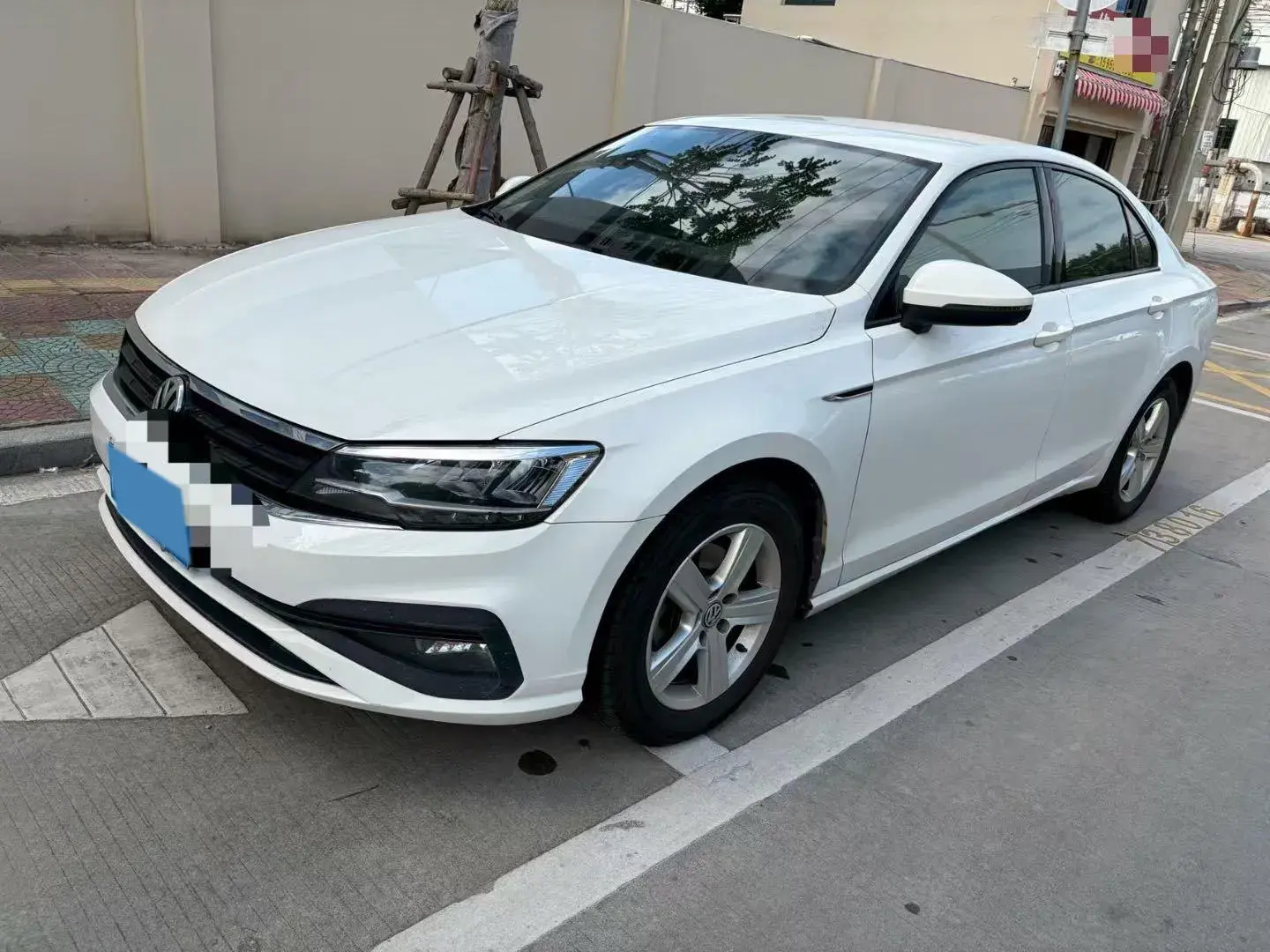 2019 VOLKSWAGEN LAMANDO view 1