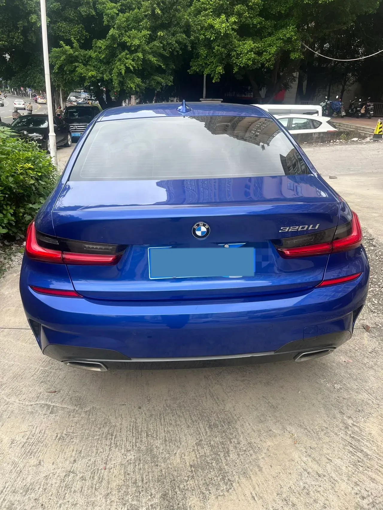 2021 BMW 3 thumbnail 4