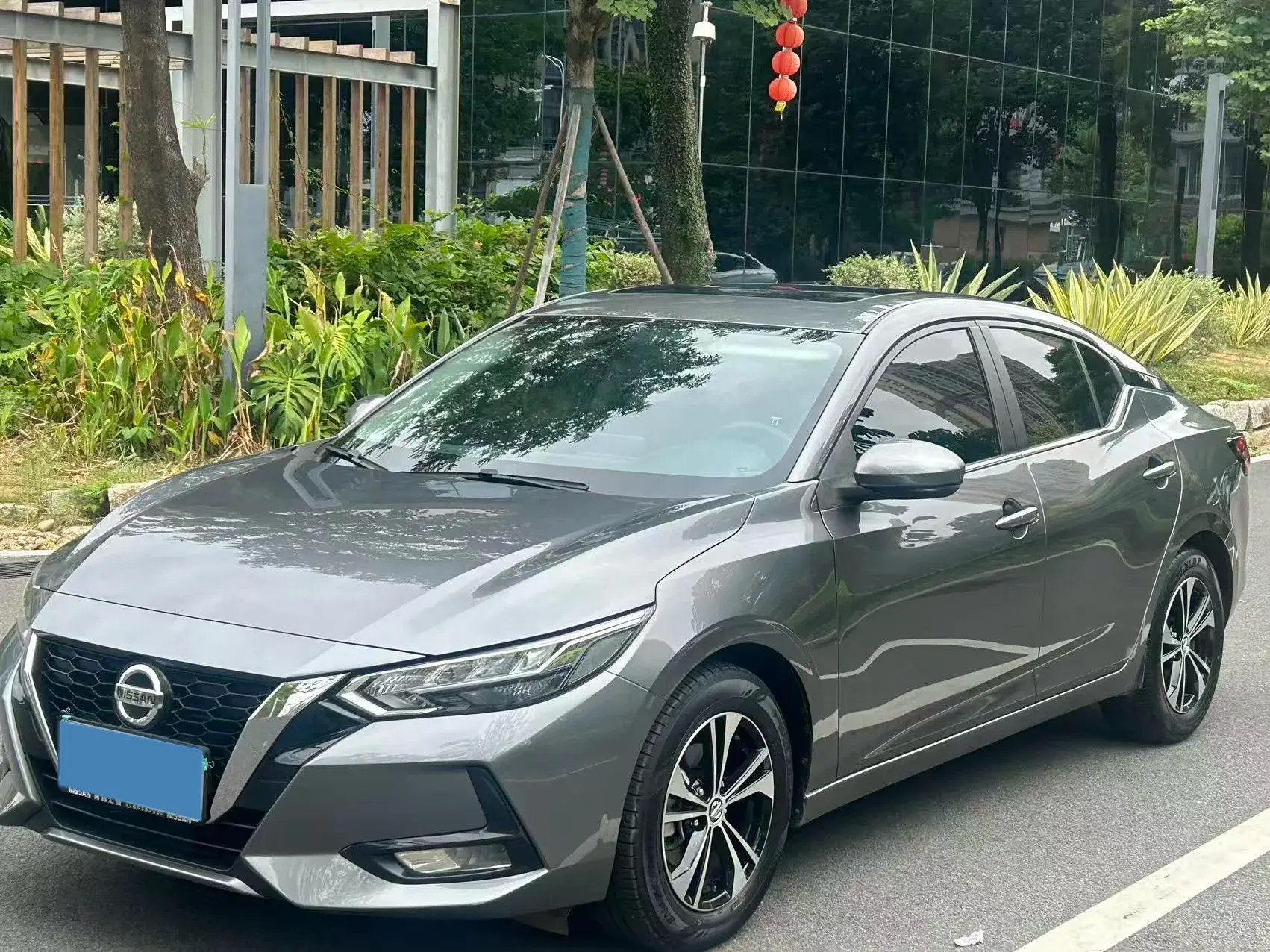 2022 NISSAN SYLPHY view 1