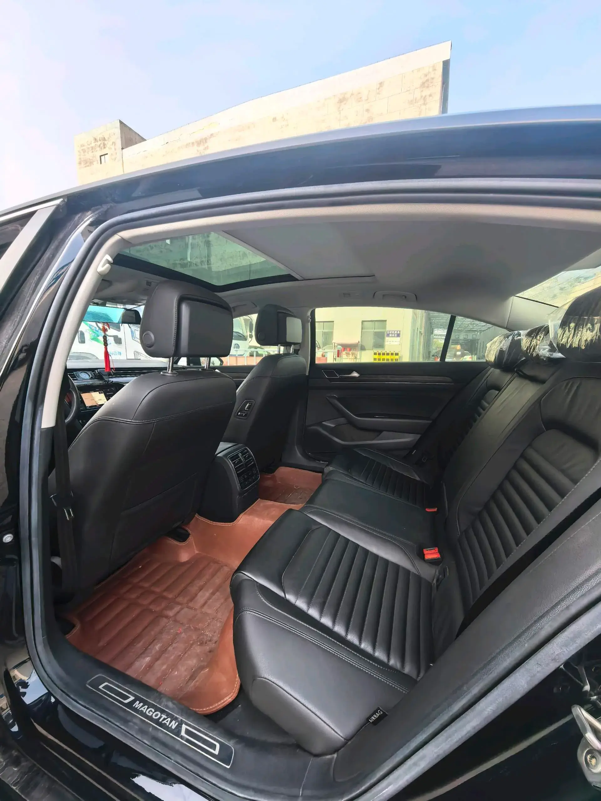 2019 VOLKSWAGEN MAGOTAN thumbnail 4