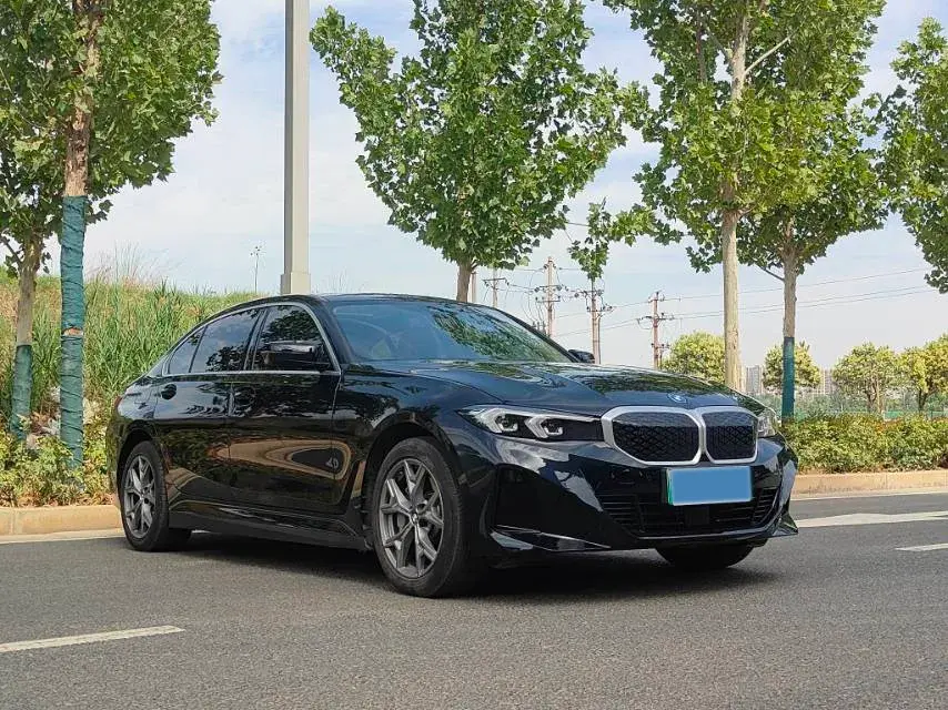 2025 BMW I3 thumbnail 3