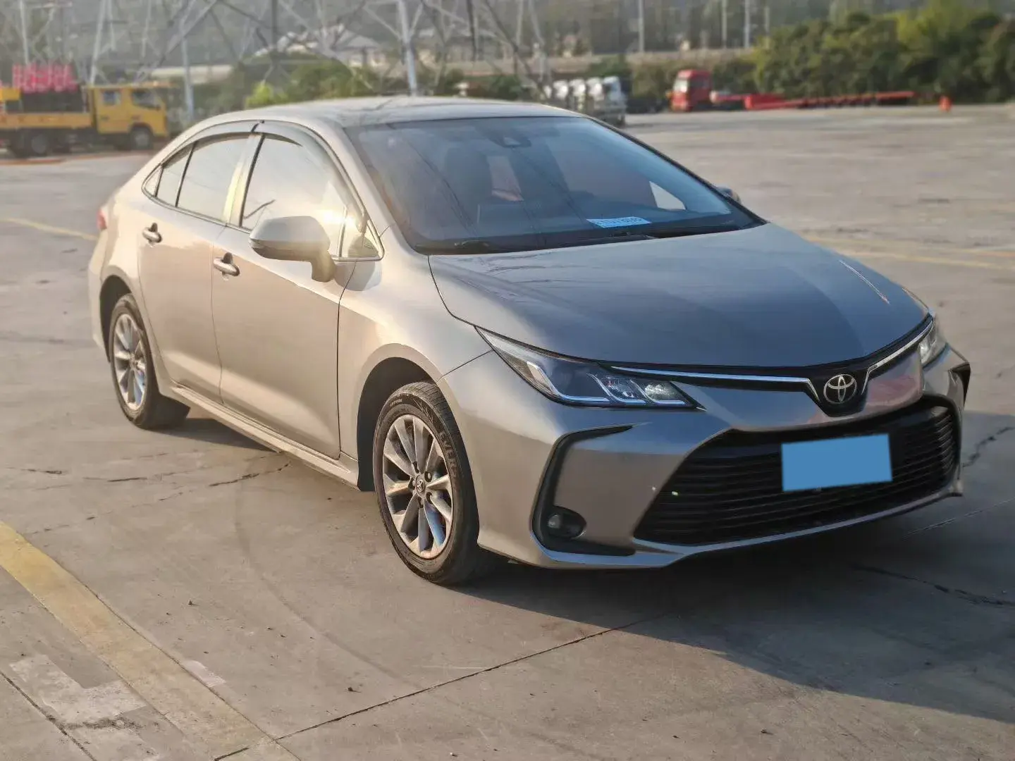 2021 TOYOTA COROLLA thumbnail 3