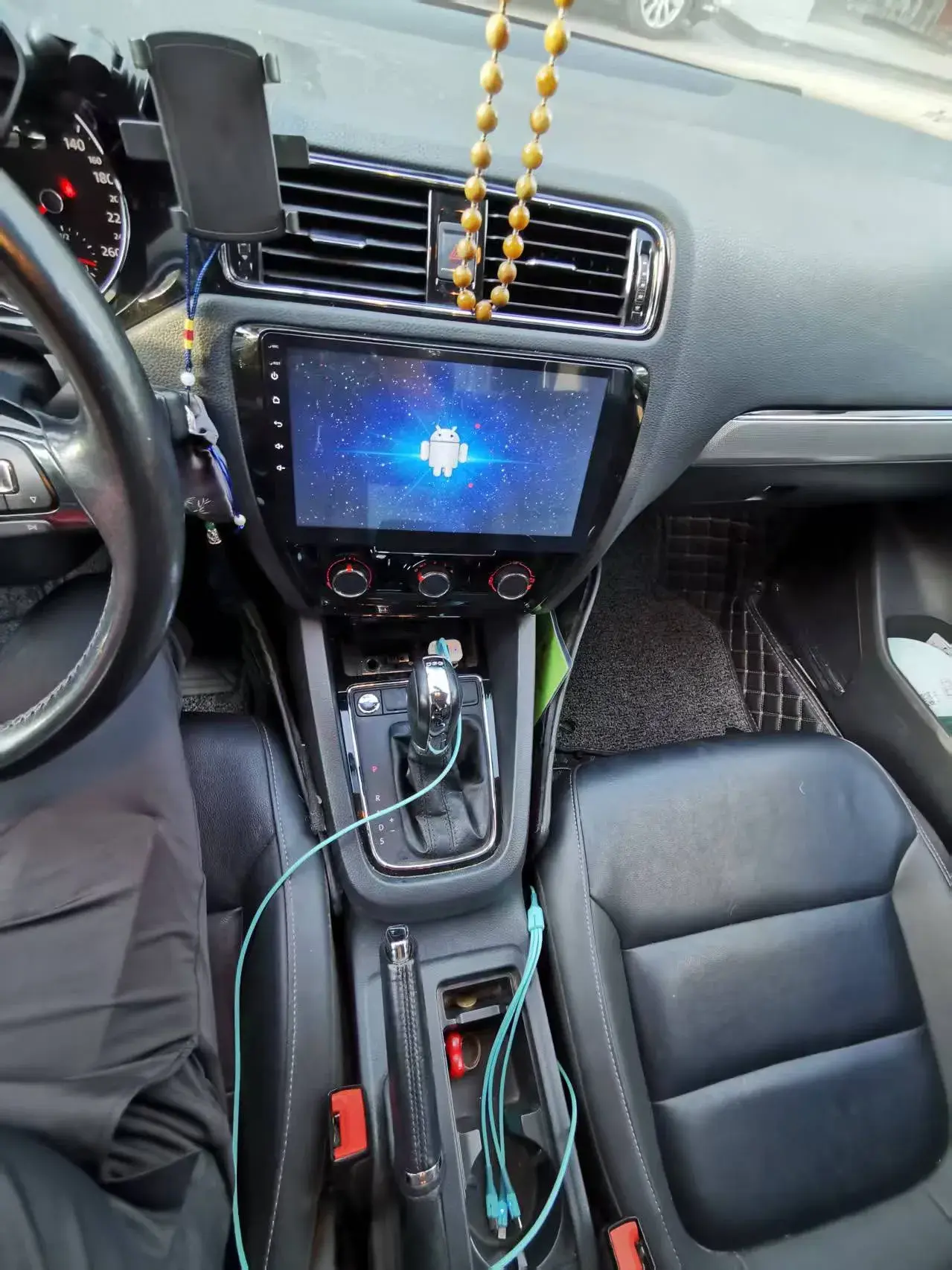 2018 VOLKSWAGEN SAGITAR thumbnail 4