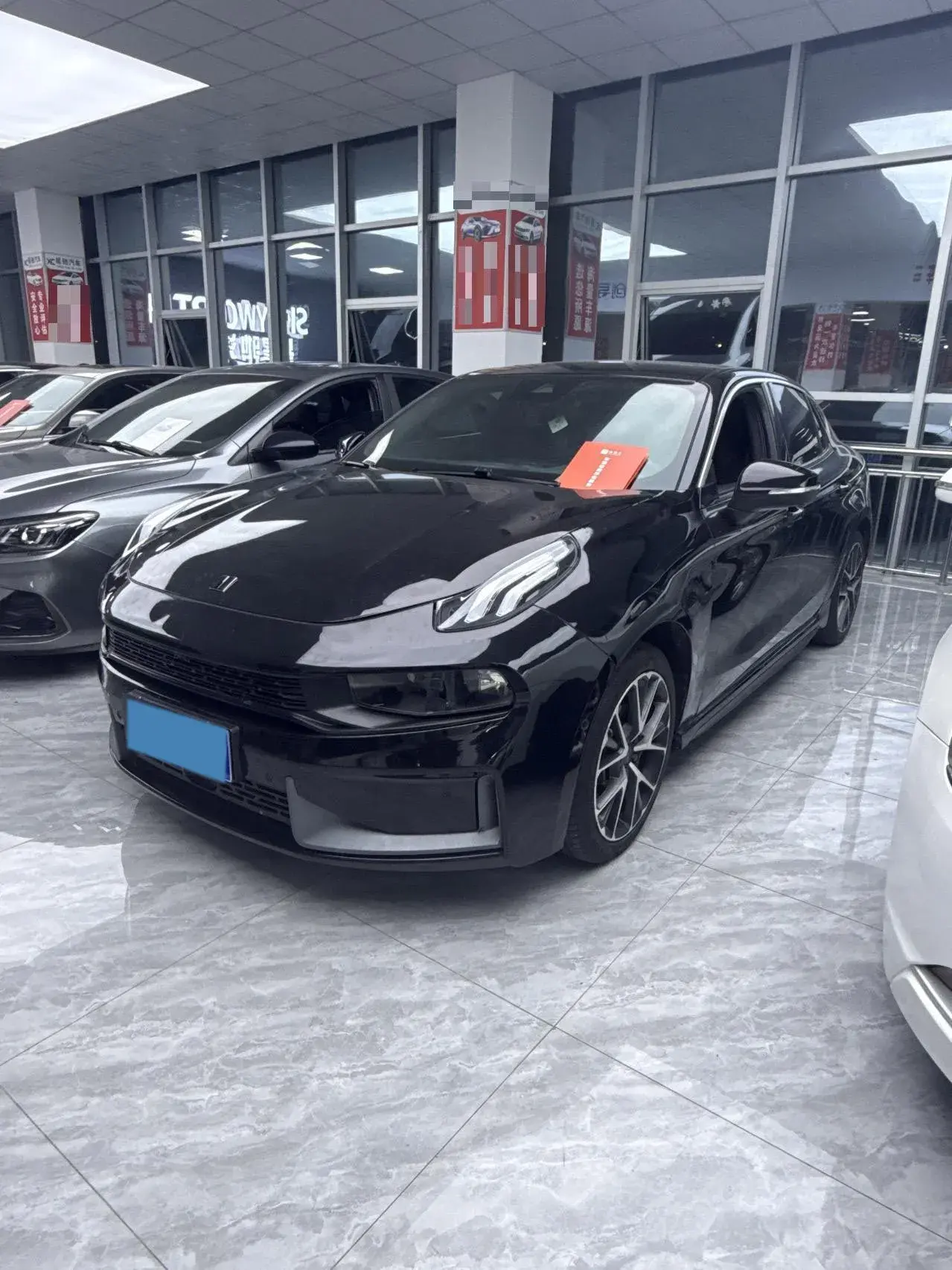 2020 LYNK&CO 03 view 1