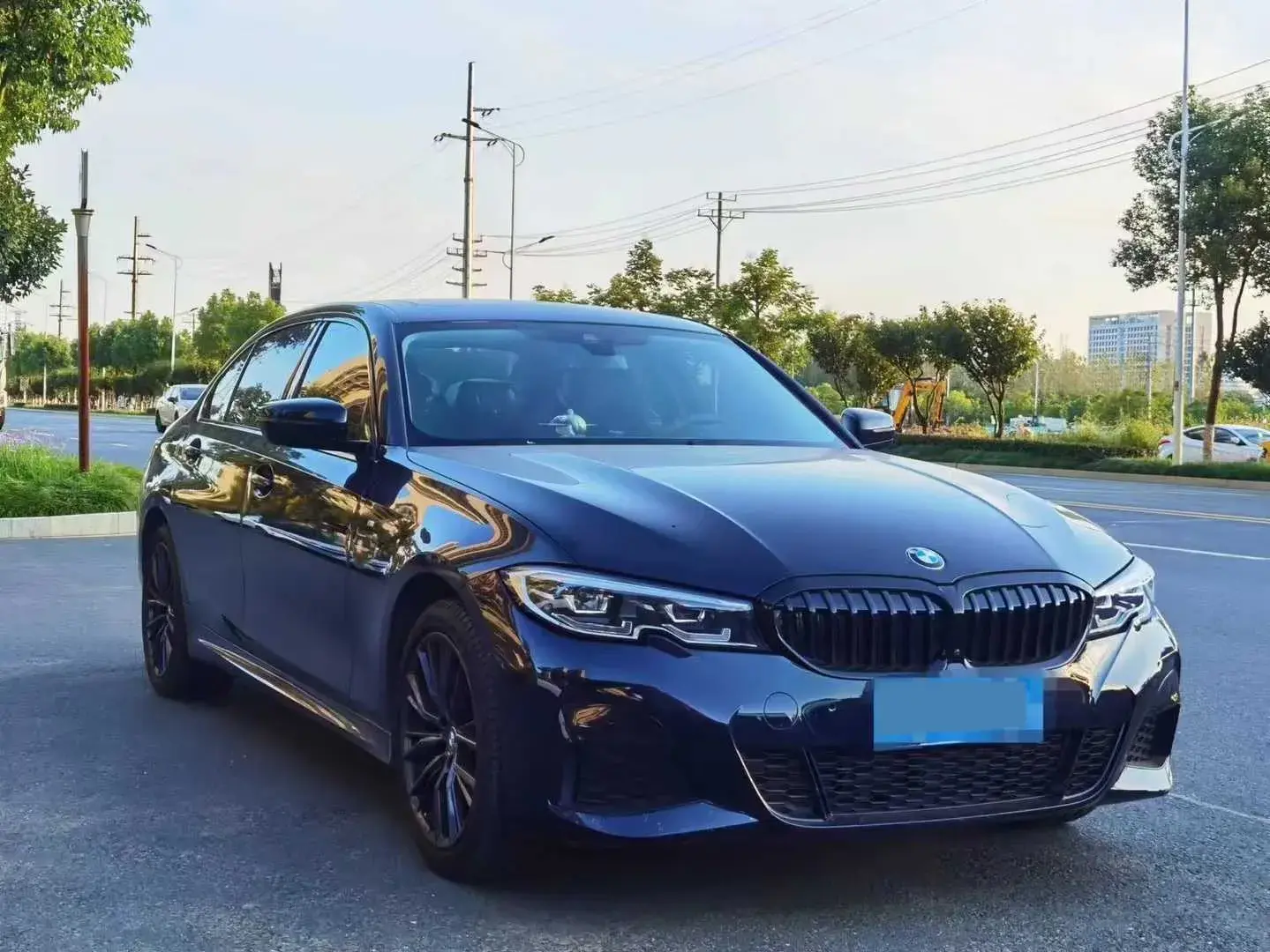 2022 BMW 3 thumbnail 3