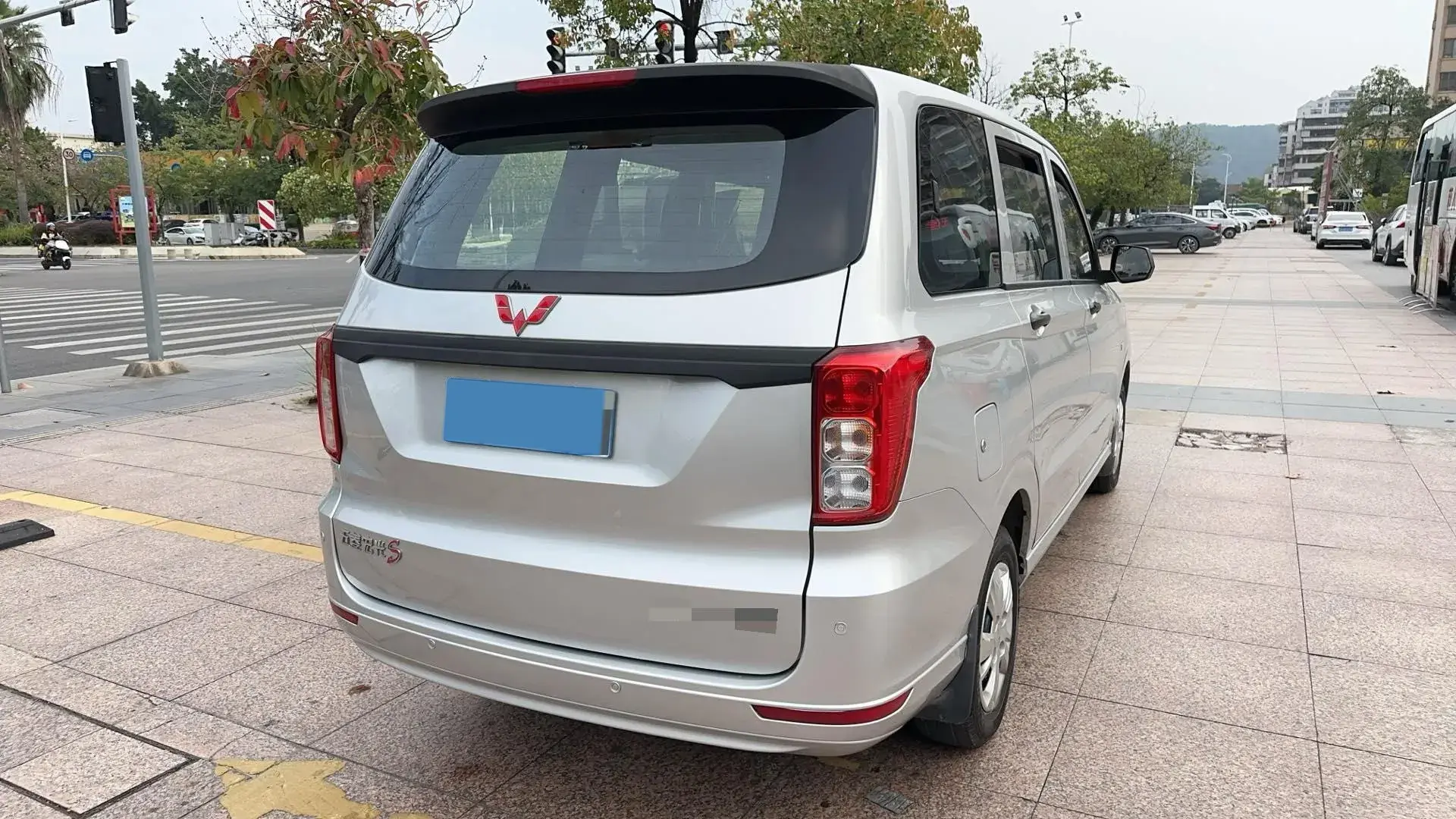 2019 WULING HONGGUANG thumbnail 4