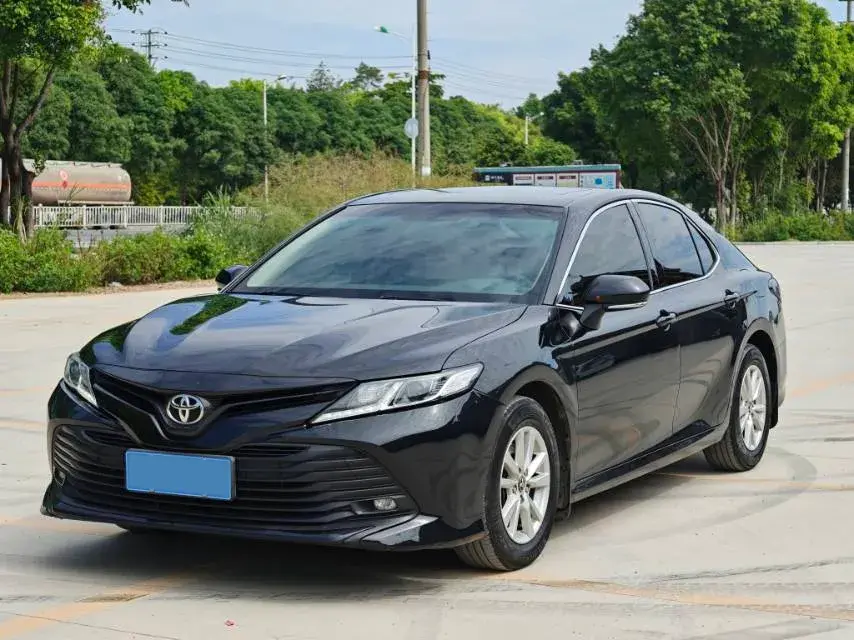 2019 TOYOTA CAMRY view 1