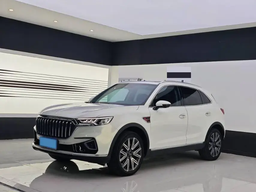 2022 HONGQI HS5 view 1