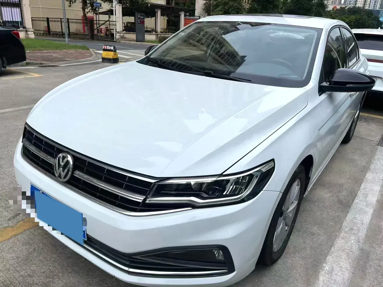 2019 VOLKSWAGEN BORA view 1