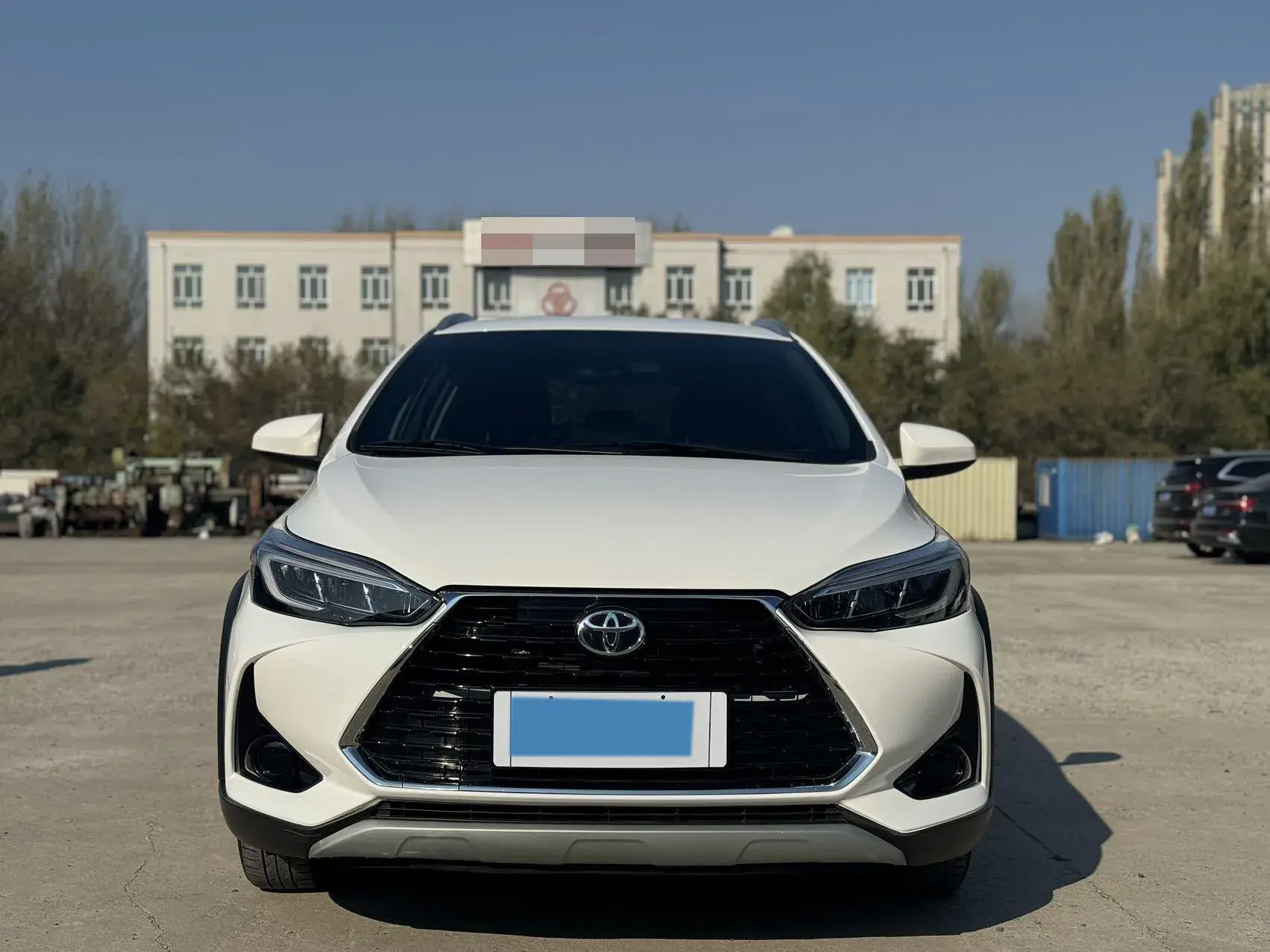 2022 TOYOTA YARIS thumbnail 2