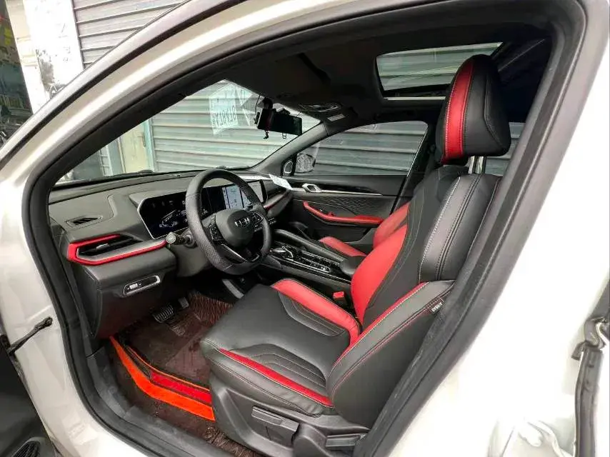 2022 GEELY COOLRAY thumbnail 4