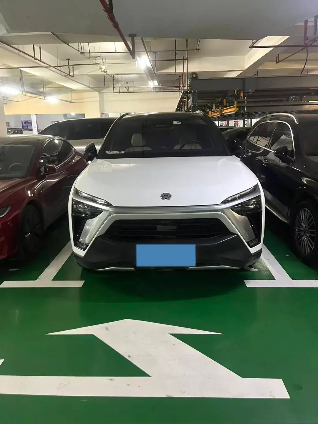 2020 NIO ES8 thumbnail 2