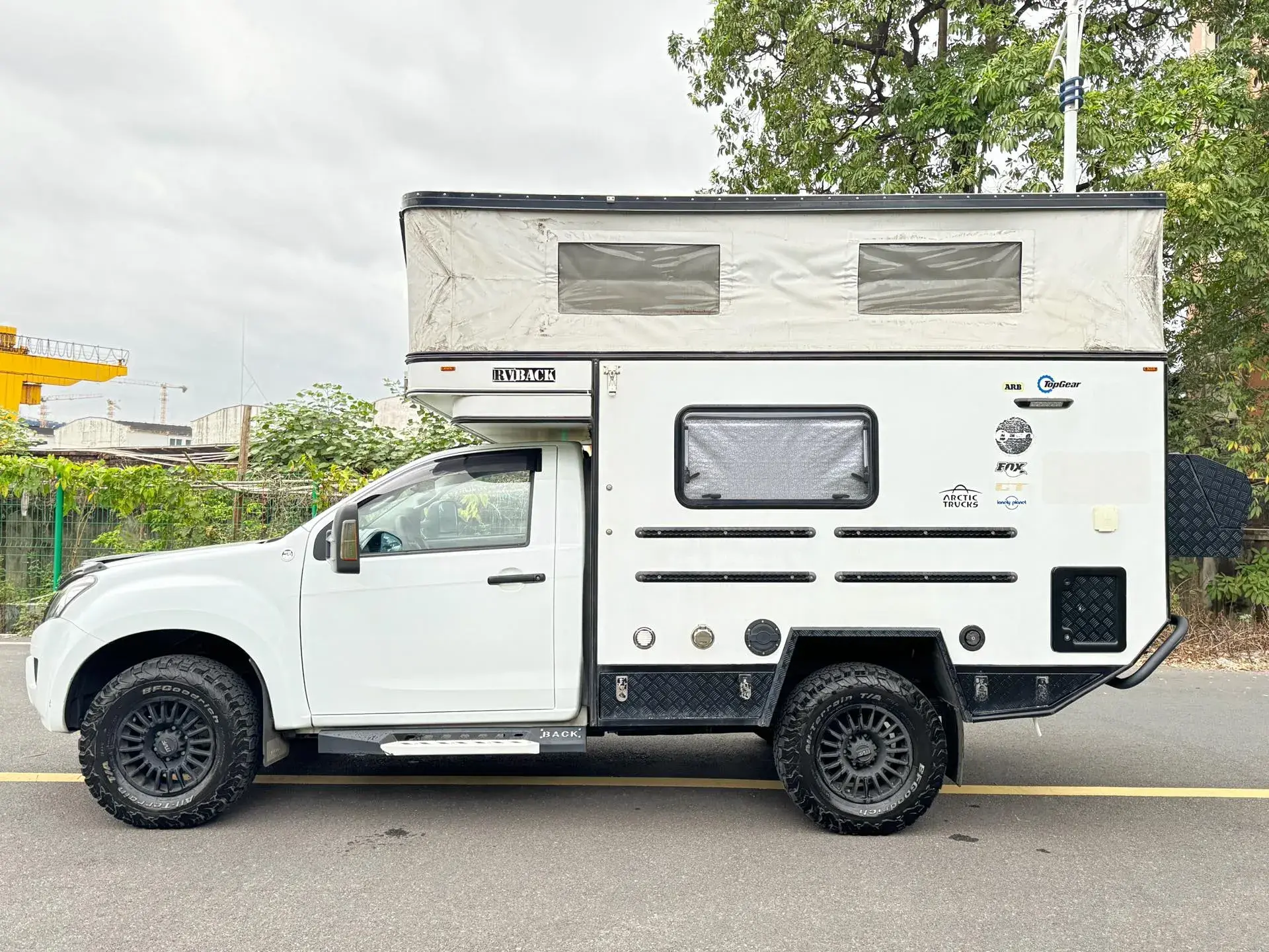 2019 ISUZU D-MAX thumbnail 4