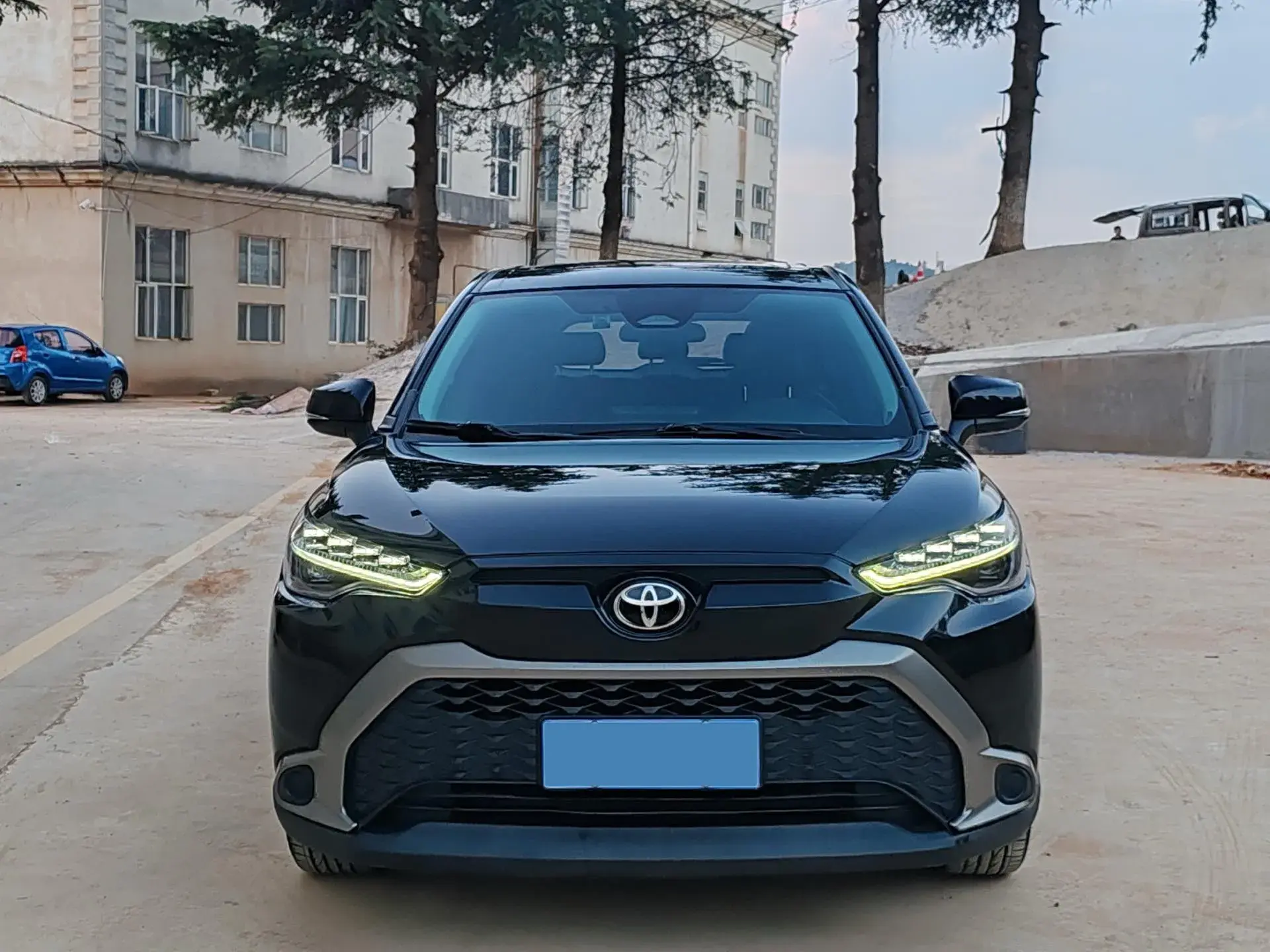 2023 TOYOTA FRONTLANDER thumbnail 2